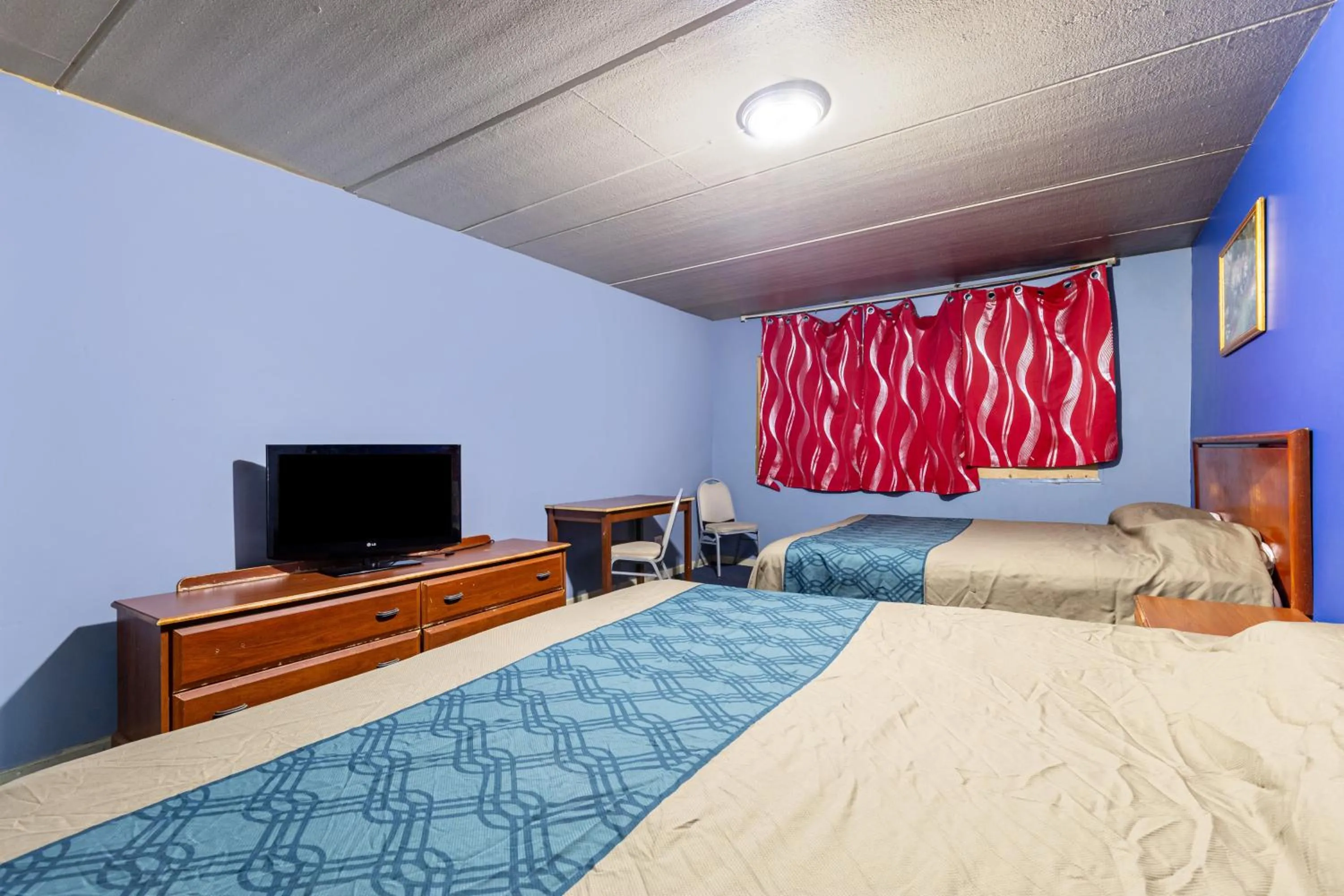 Bedroom, Bed in Best Motel By OYO Chicago I-90