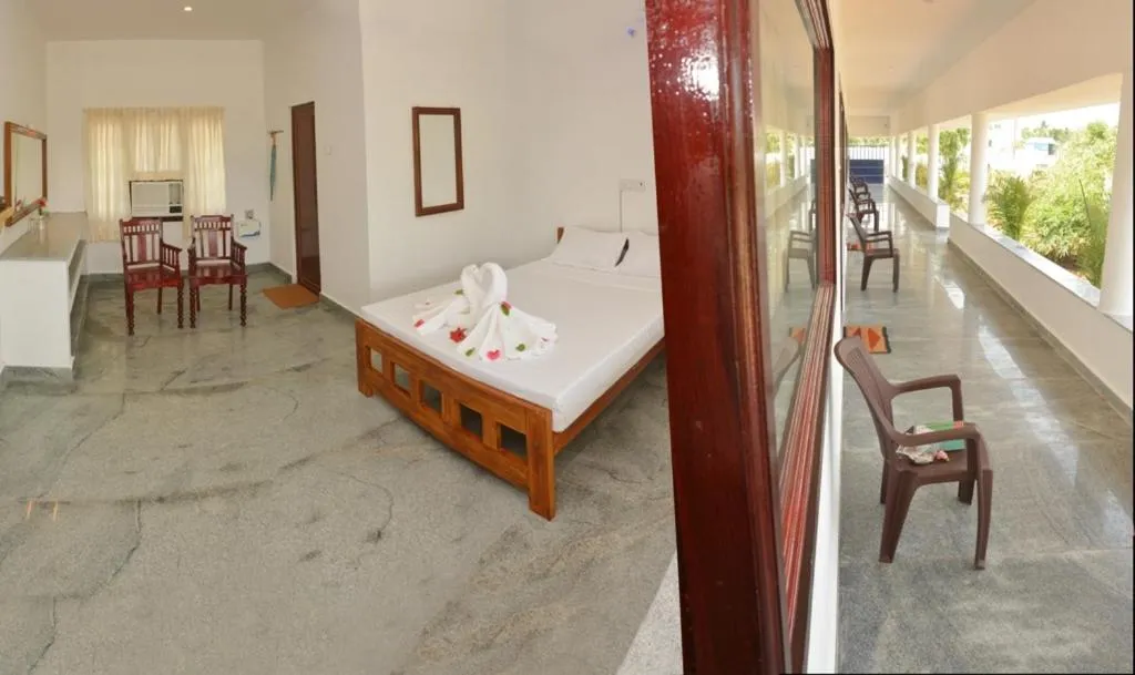 Bed in Alice Paradise by Moonrakers