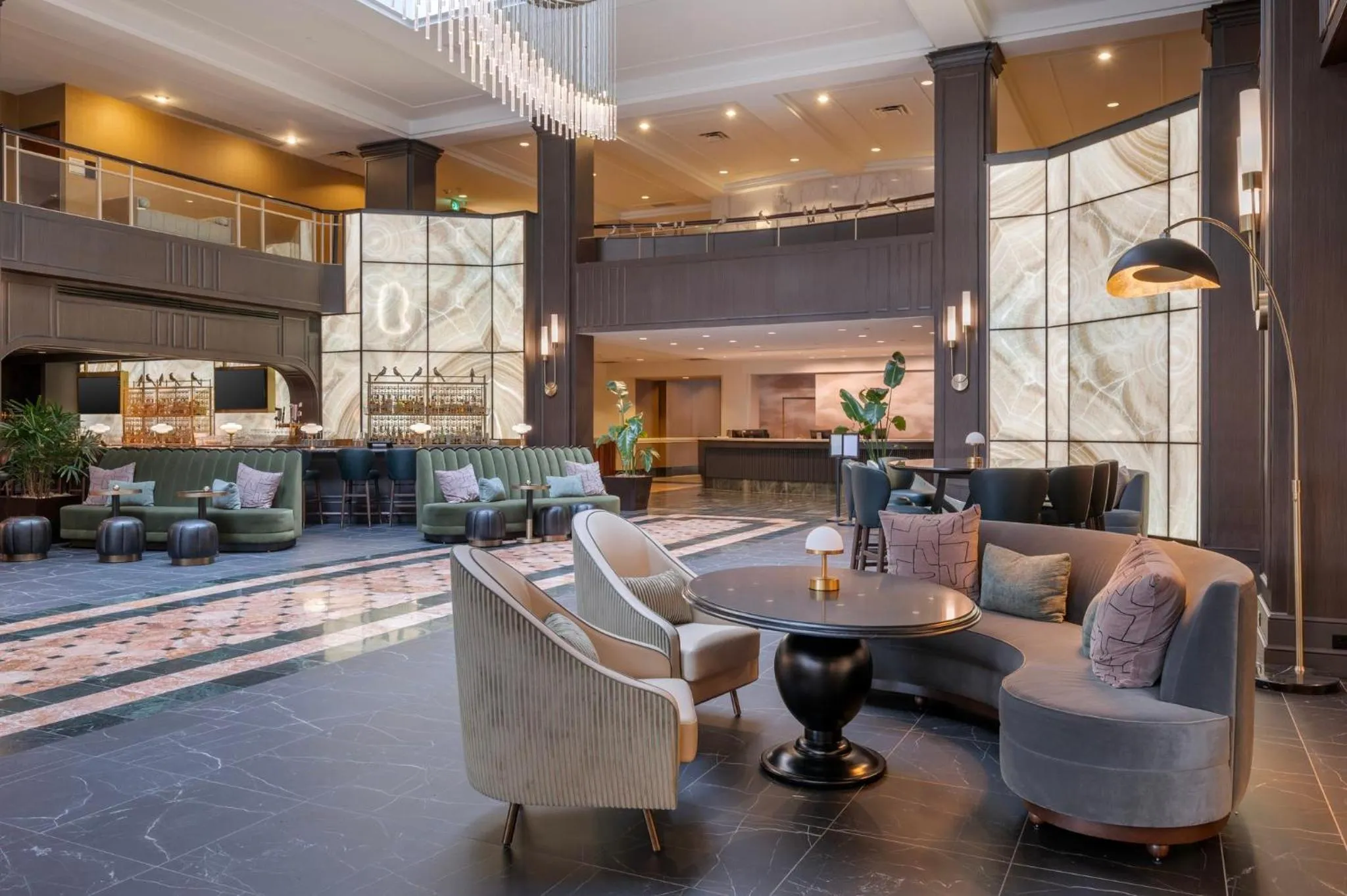 Lobby or reception in Omni Severin Hotel
