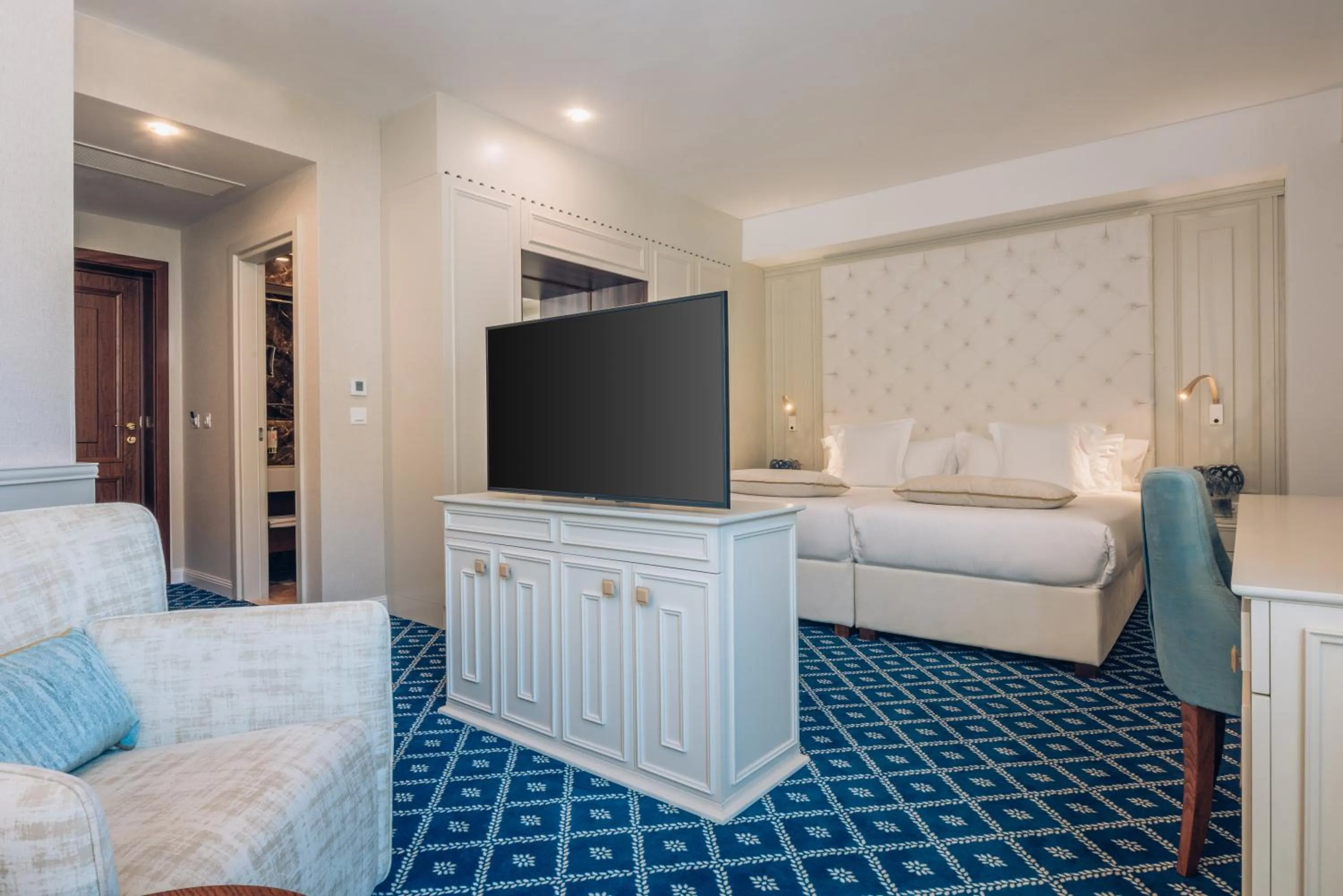 Bed in Iberostar Waves Slavija