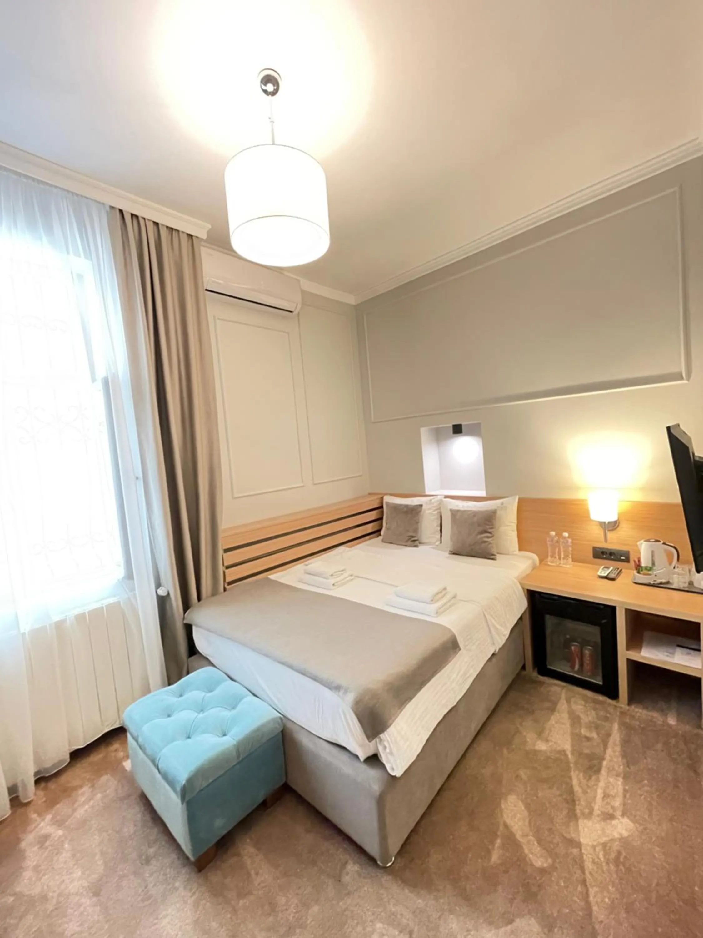 Bed in M House Belgrade Residence