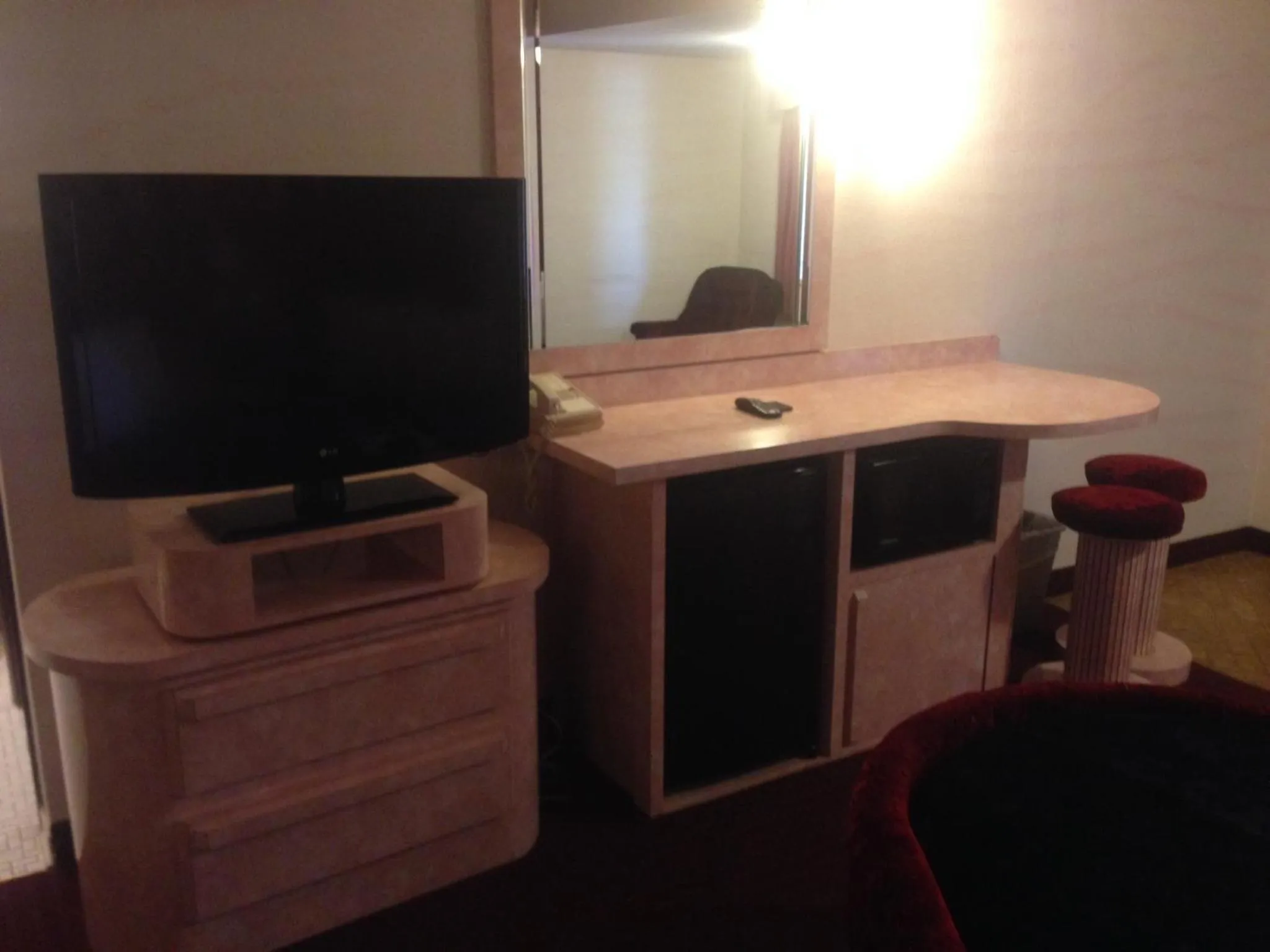 TV and multimedia in Stardust Motel