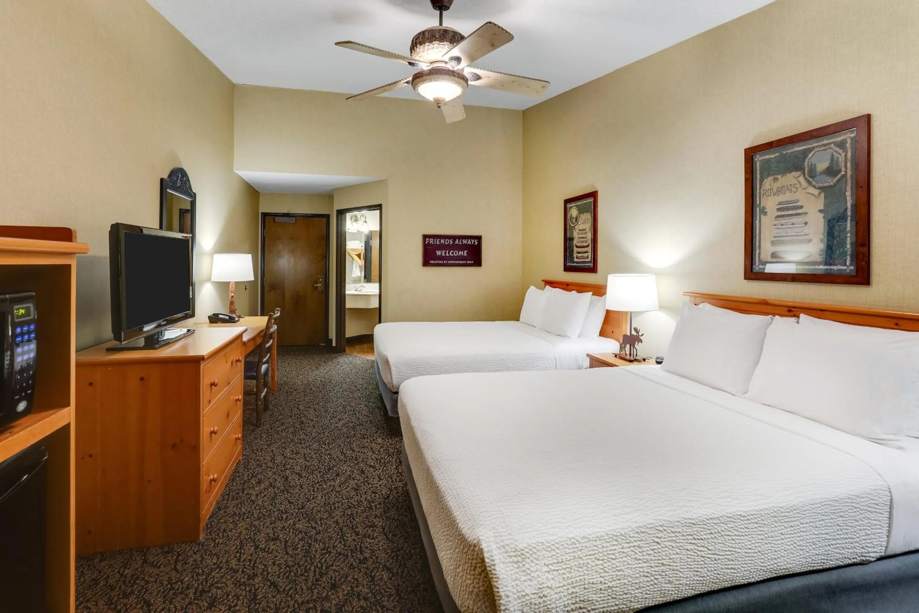 Bed in Stoney Creek Hotel Quad Cities - Moline
