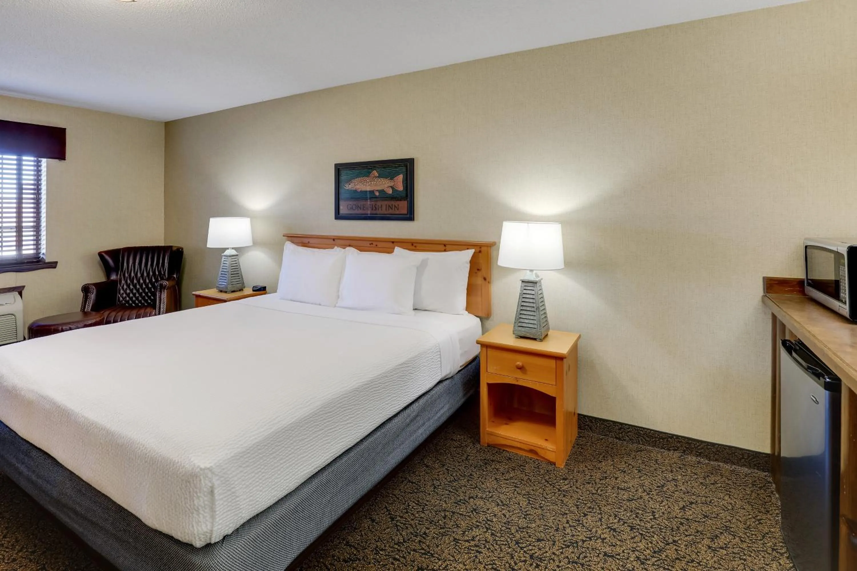 Bed in Stoney Creek Hotel Quad Cities - Moline