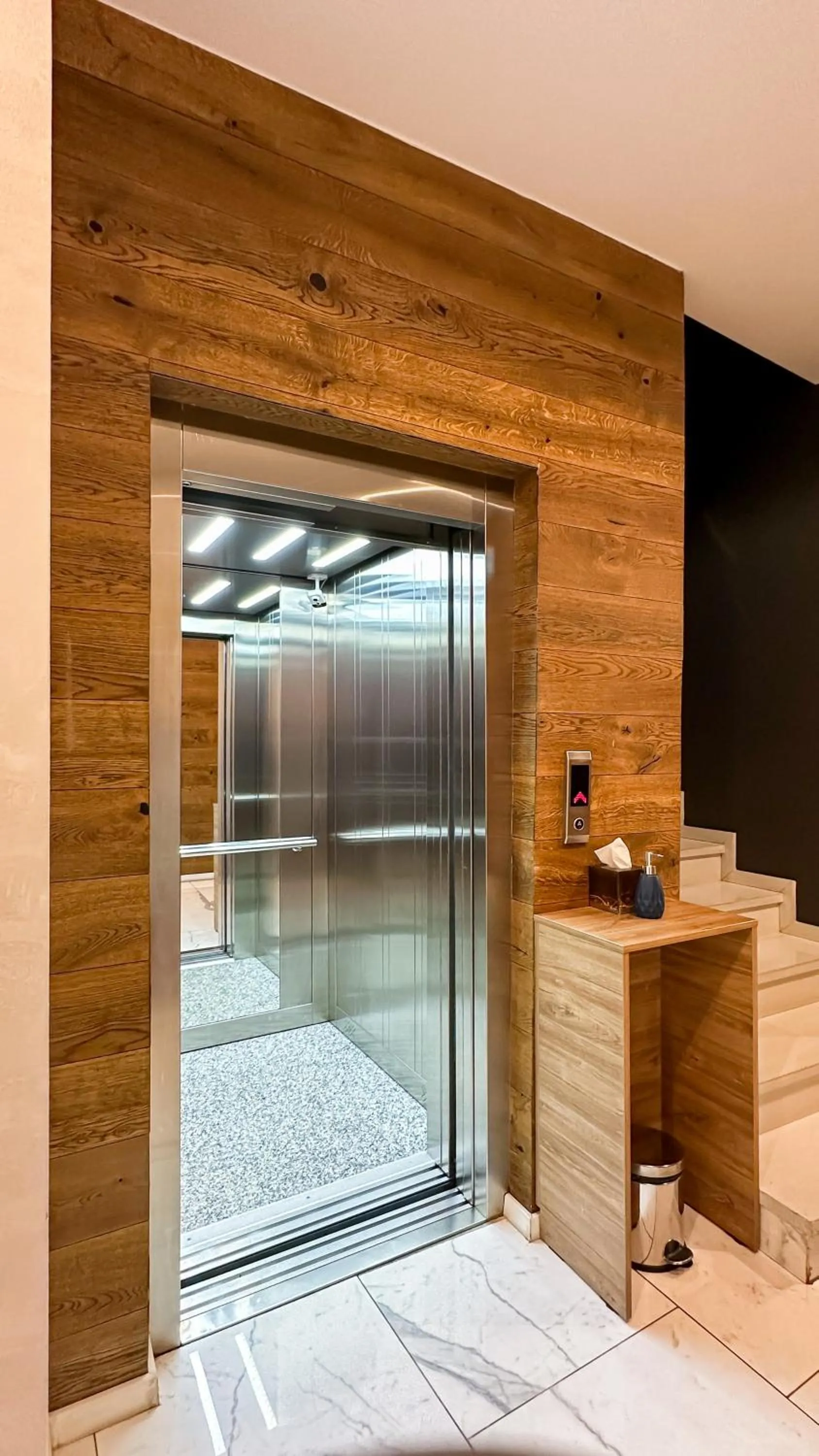 Property building in Silver 39 Corner Hotel