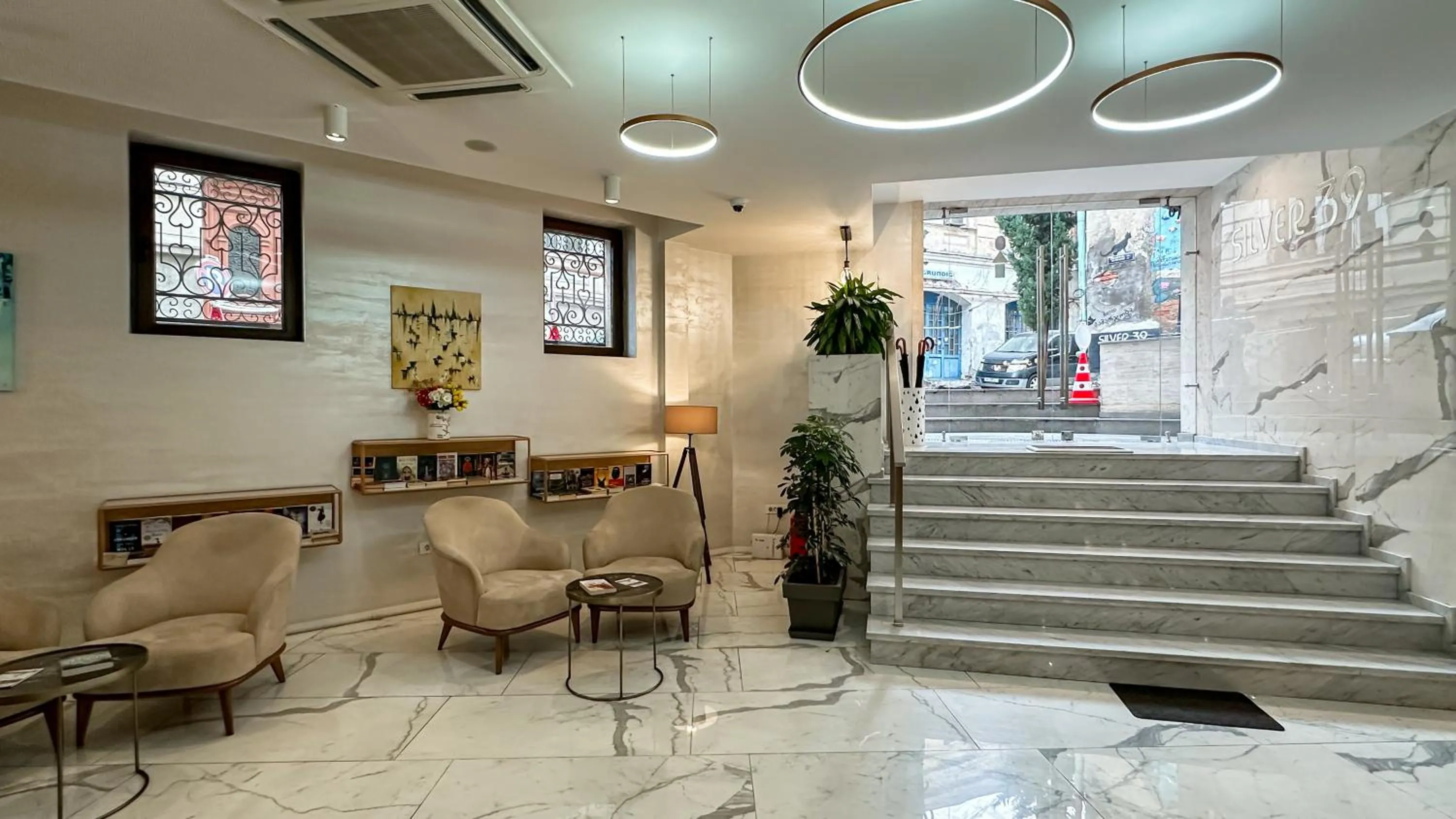 Property building in Silver 39 Corner Hotel