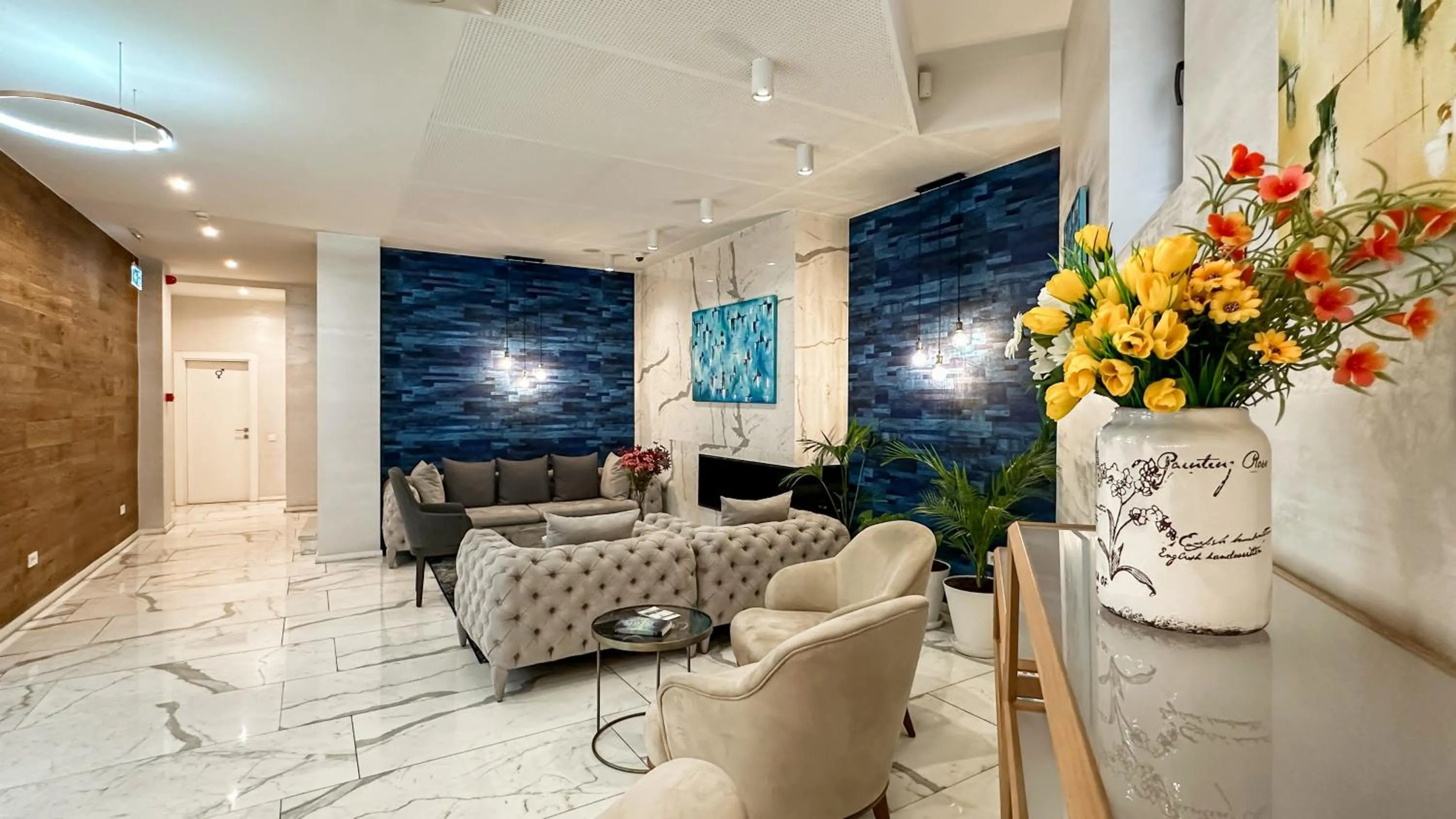 Property building in Silver 39 Corner Hotel