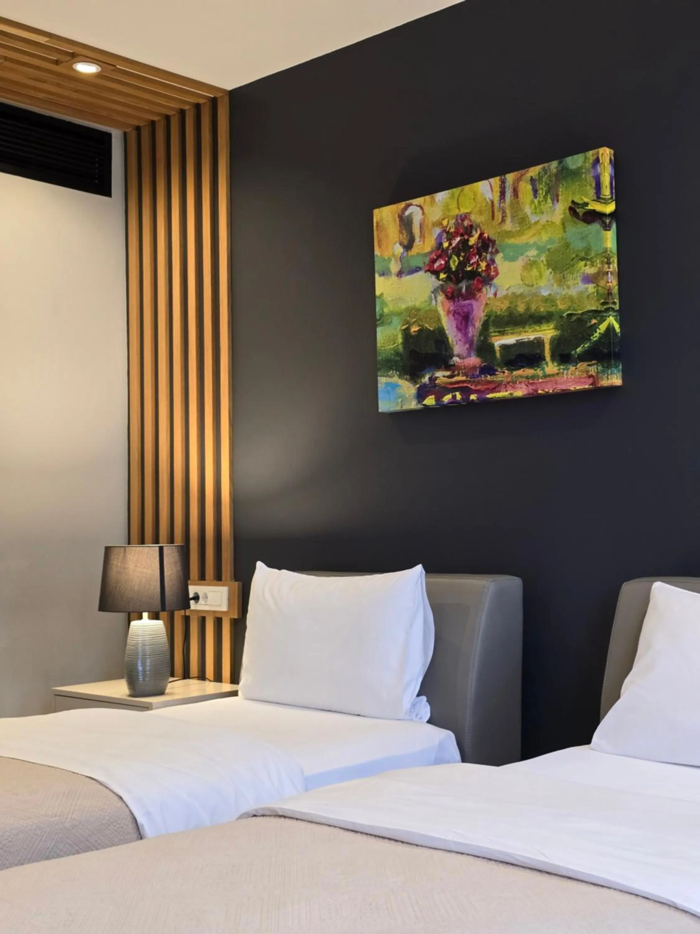 Property building, Bed in Silver 39 Corner Hotel