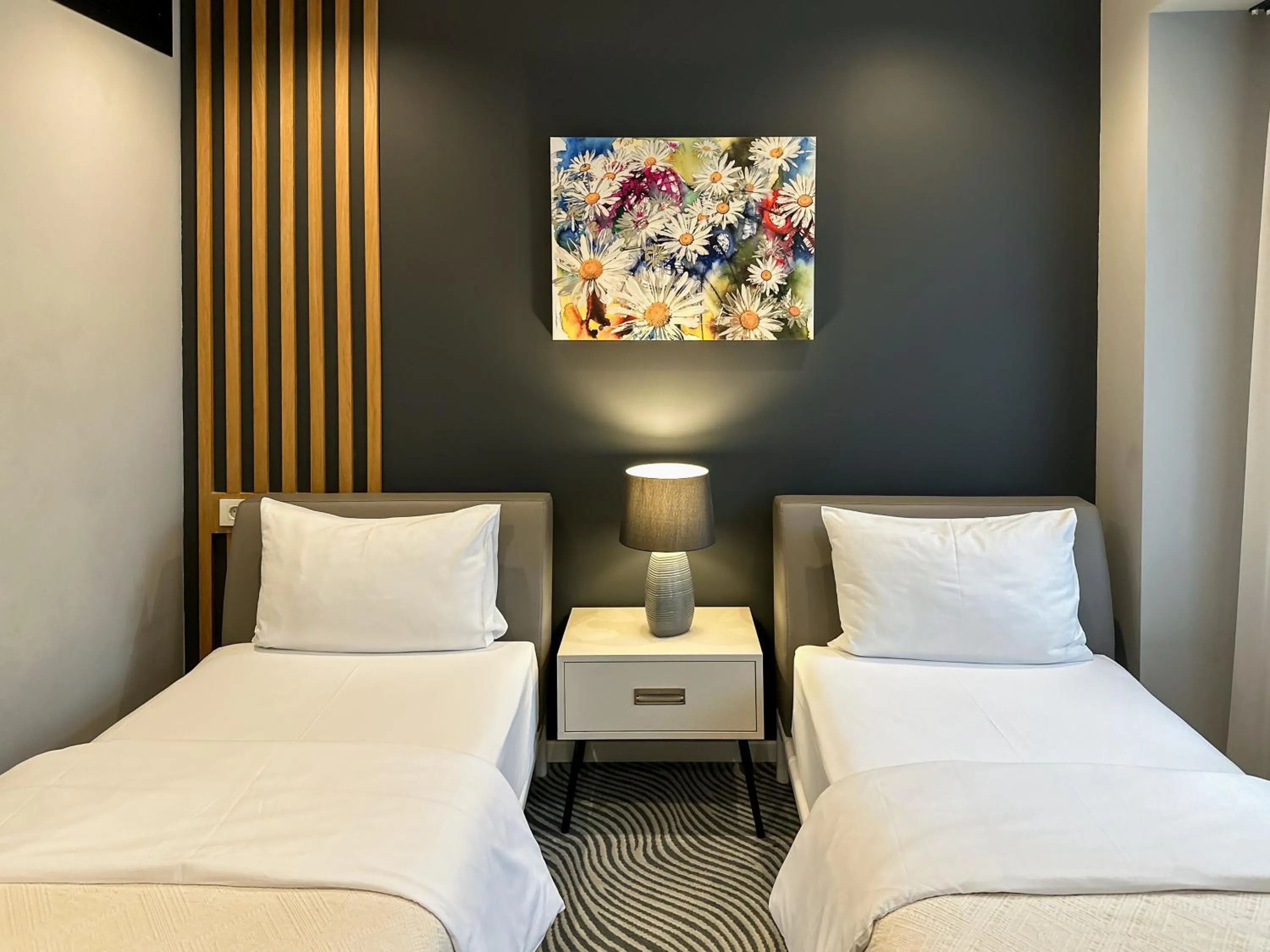 Property building, Bed in Silver 39 Corner Hotel