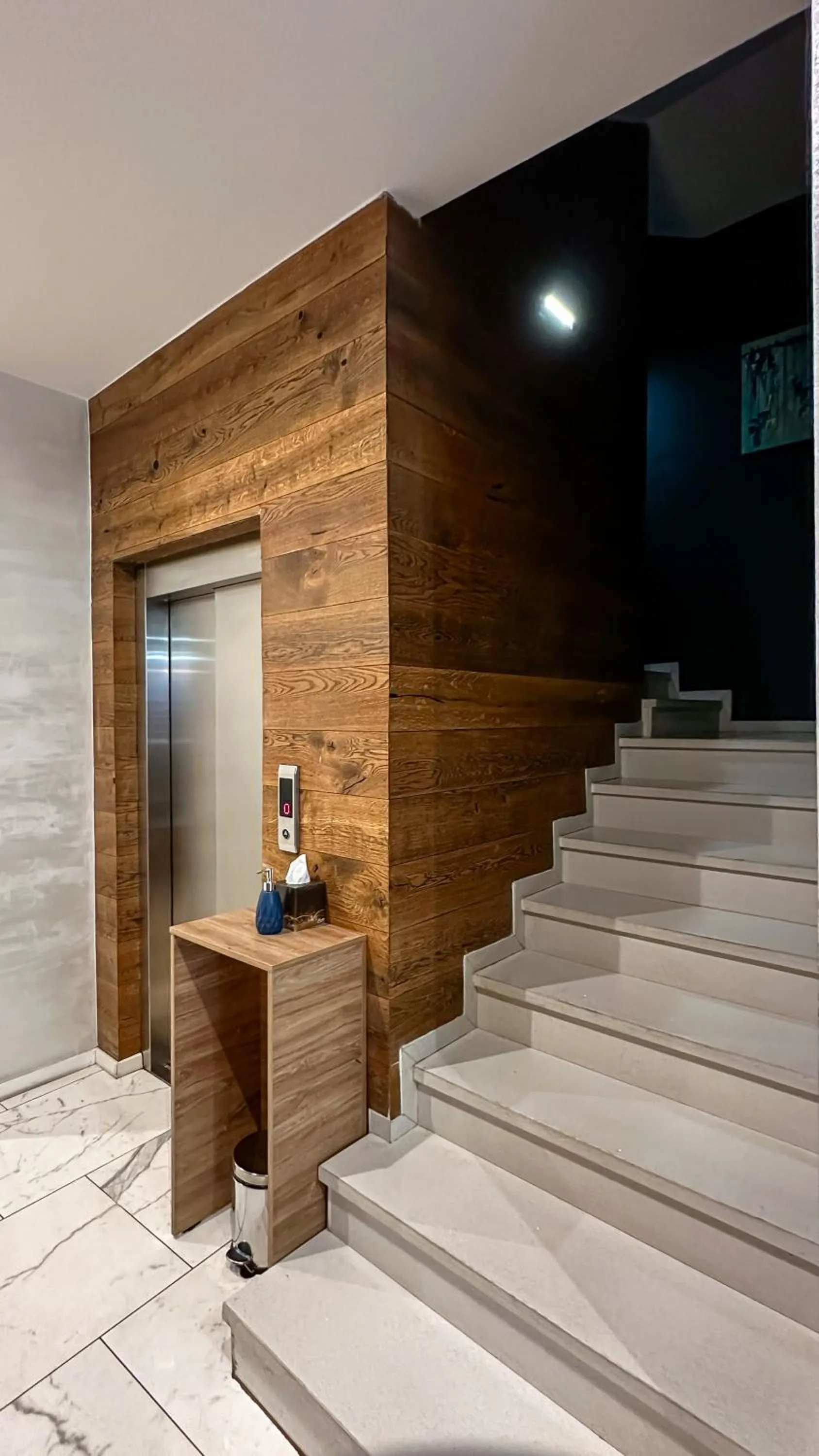 Property building in Silver 39 Corner Hotel