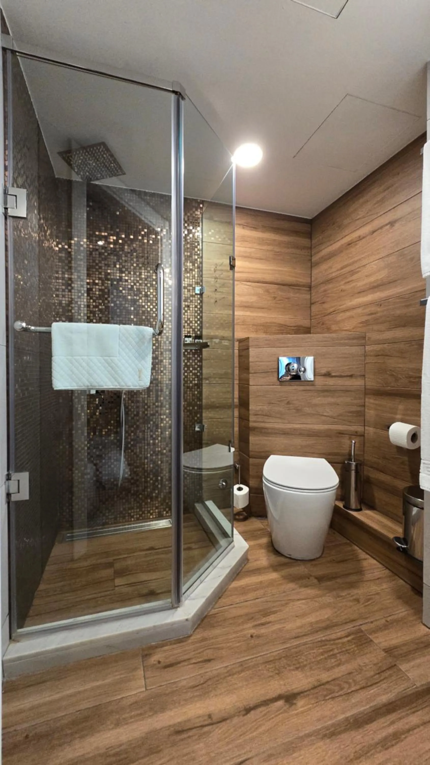 Property building in Silver 39 Corner Hotel