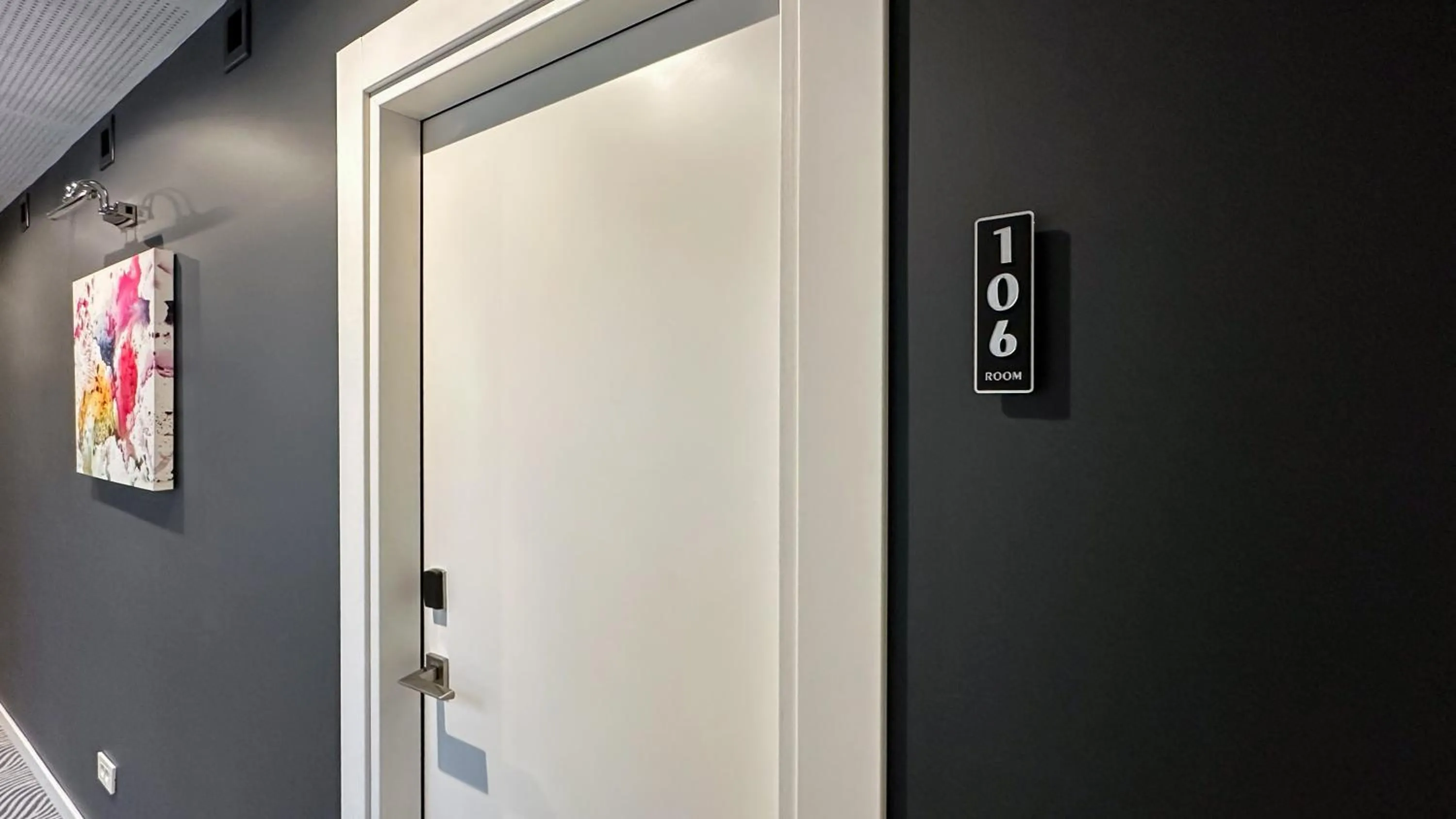 Property building in Silver 39 Corner Hotel