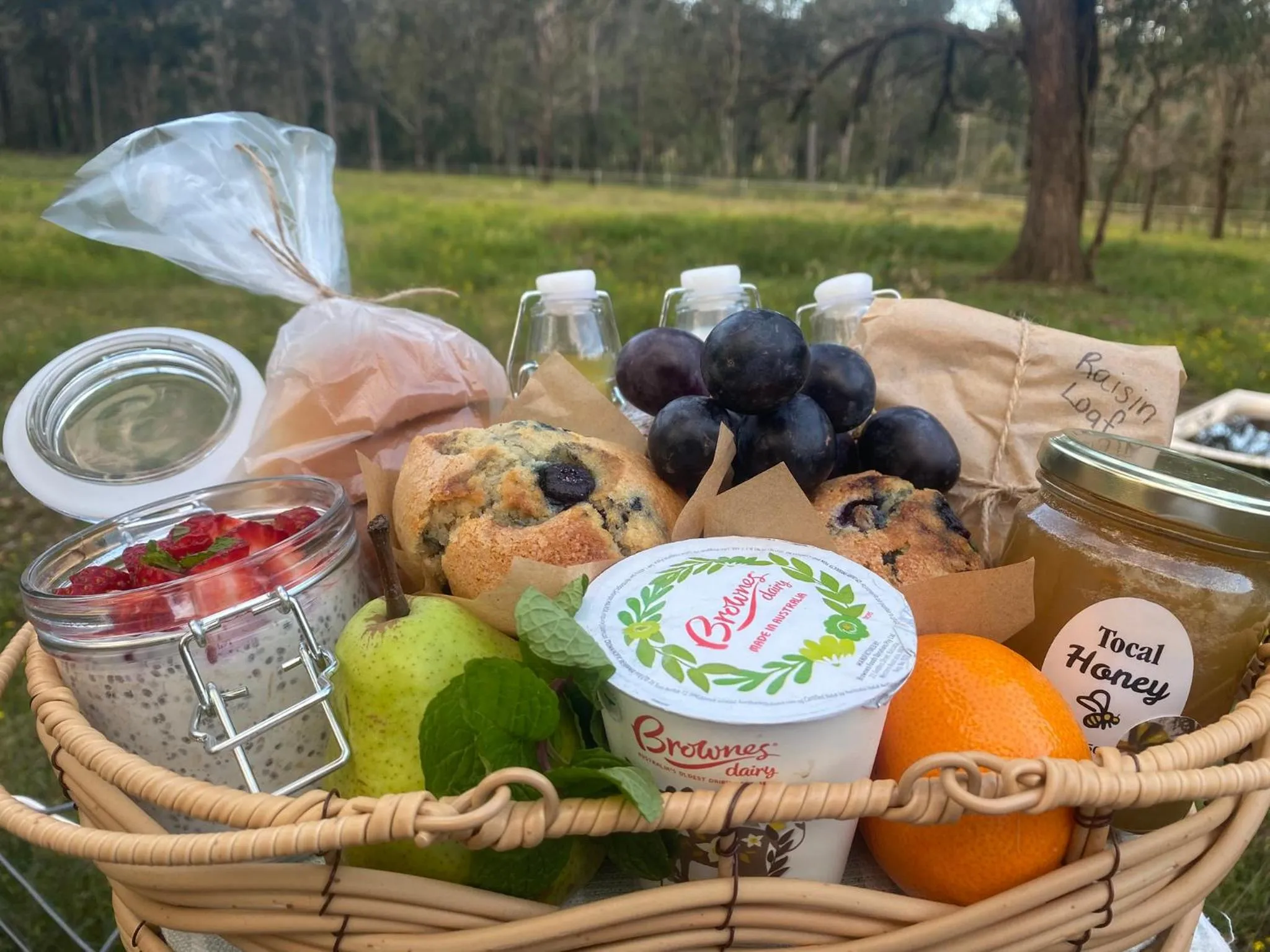 Breakfast in The Barracks, Tocal