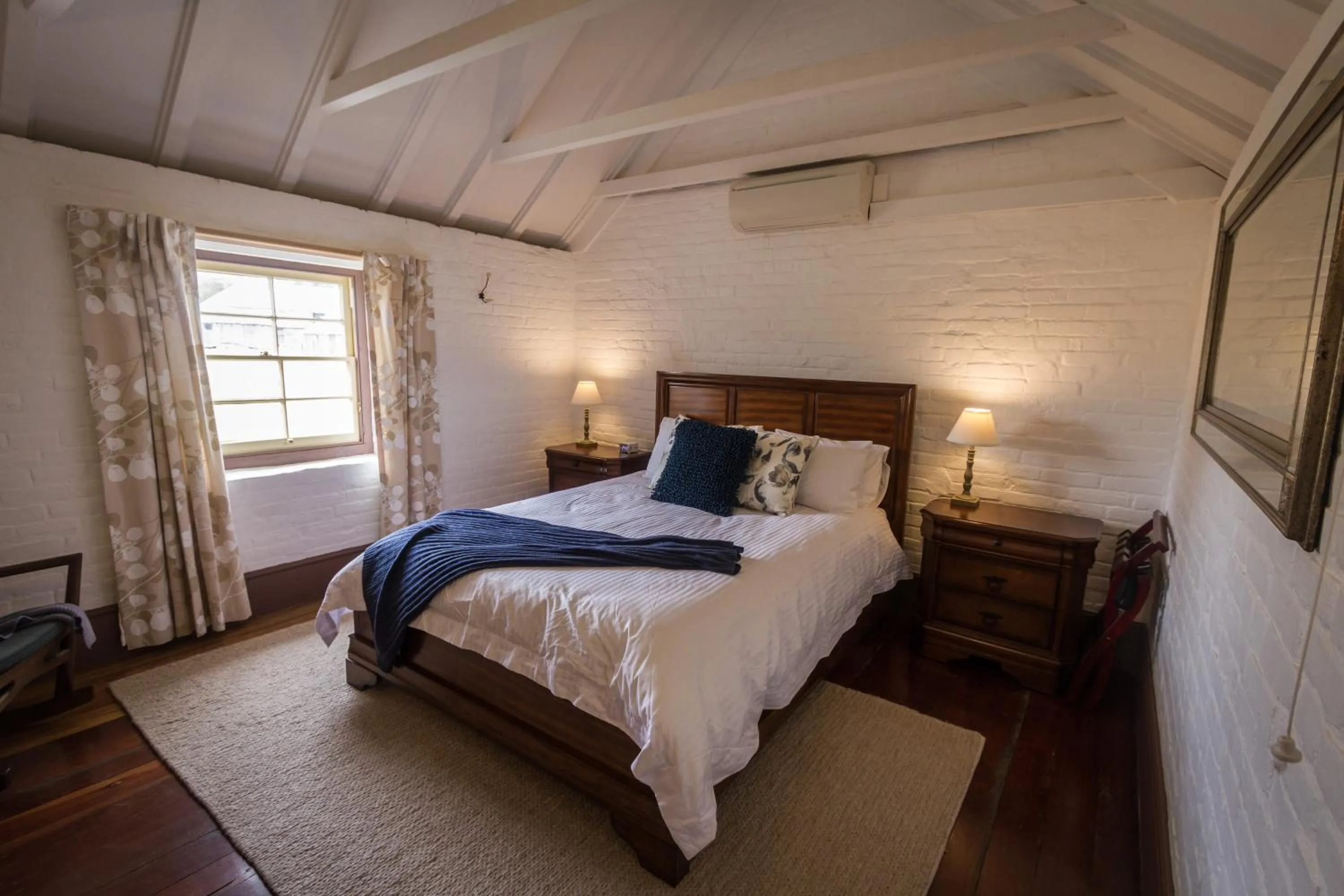 Bedroom, Bed in The Barracks, Tocal