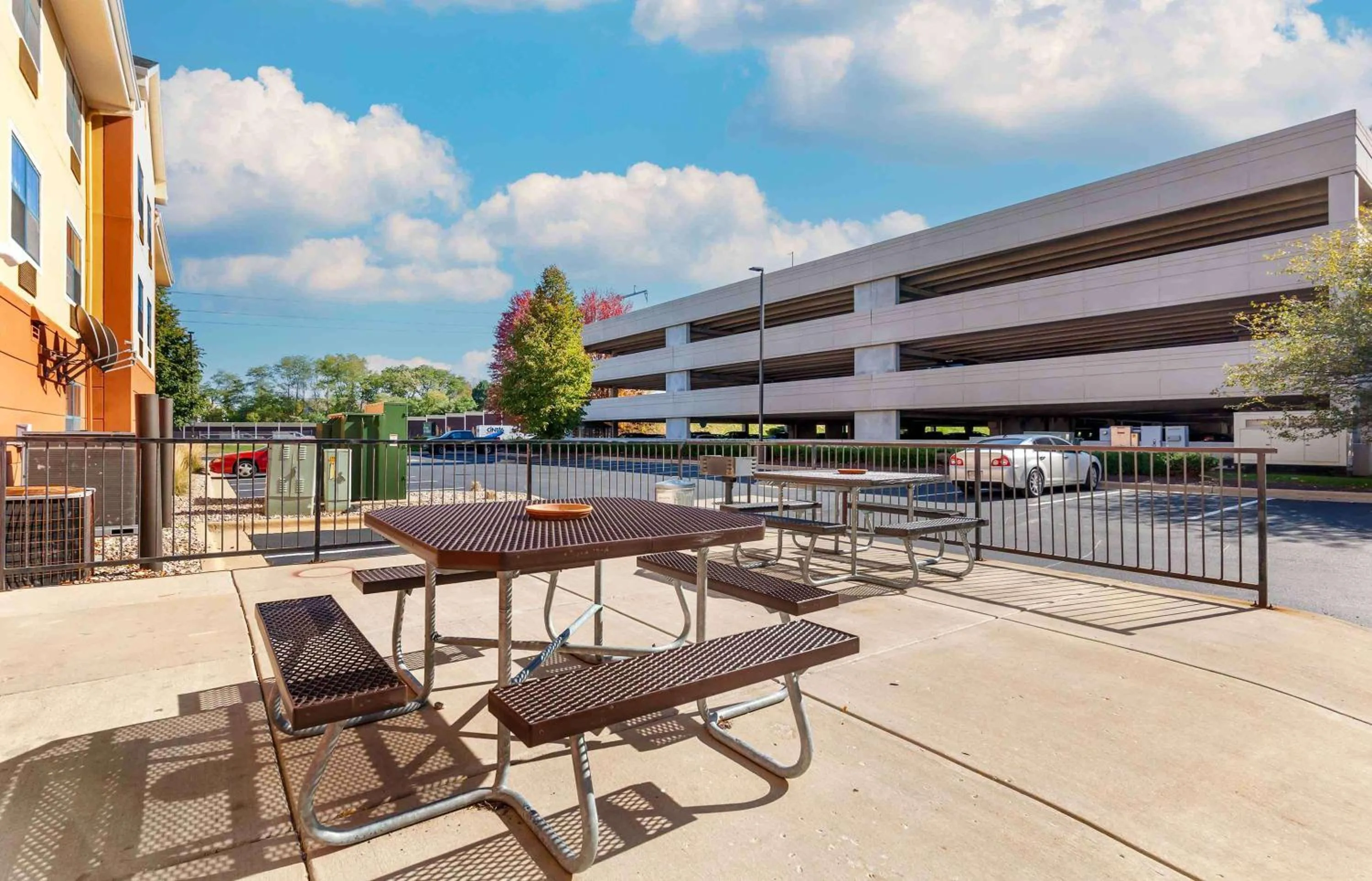 Property building in Extended Stay America Suites - Madison - Junction Court
