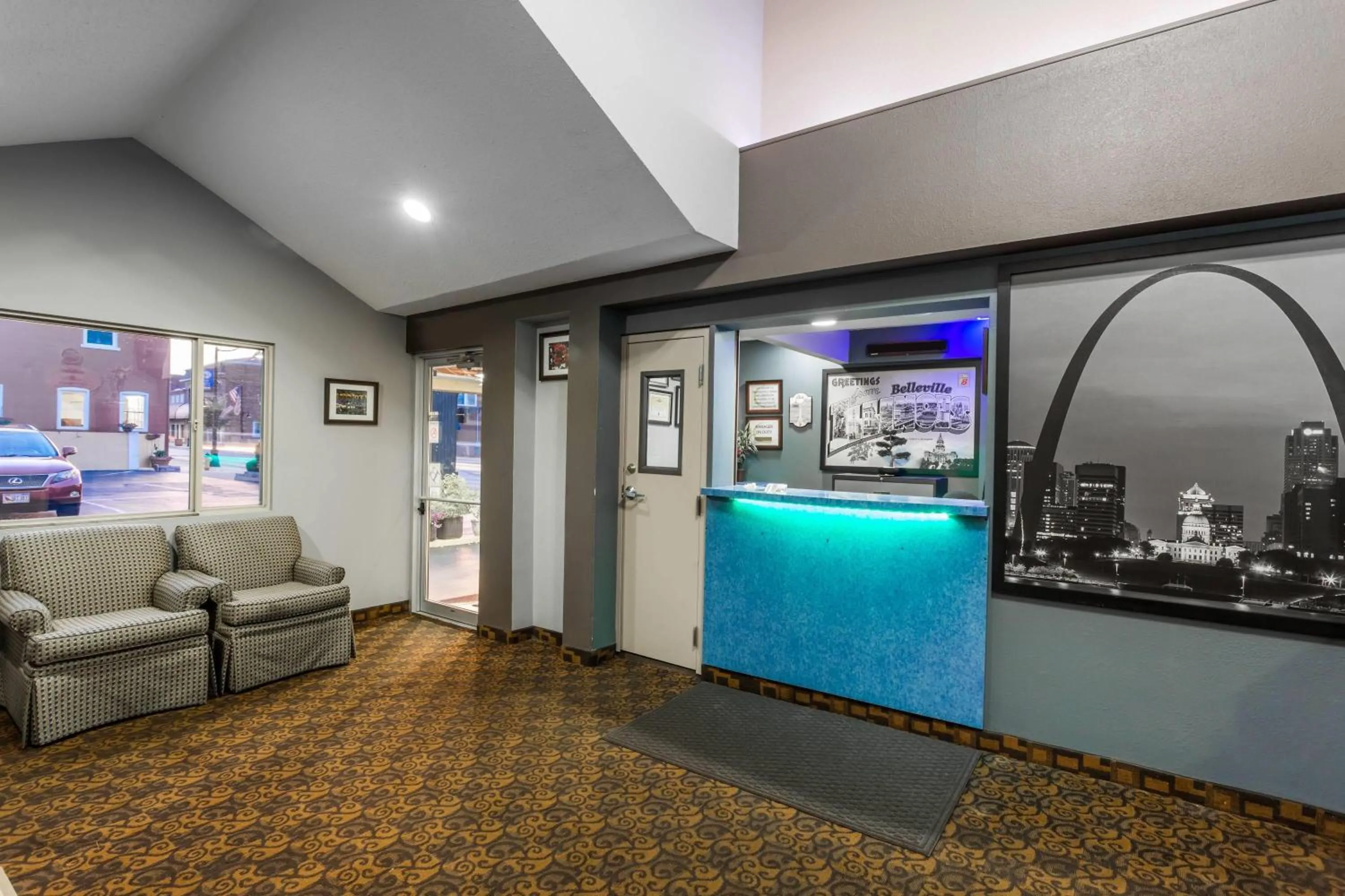 Lobby or reception in Super 8 by Wyndham Belleville St. Louis Area