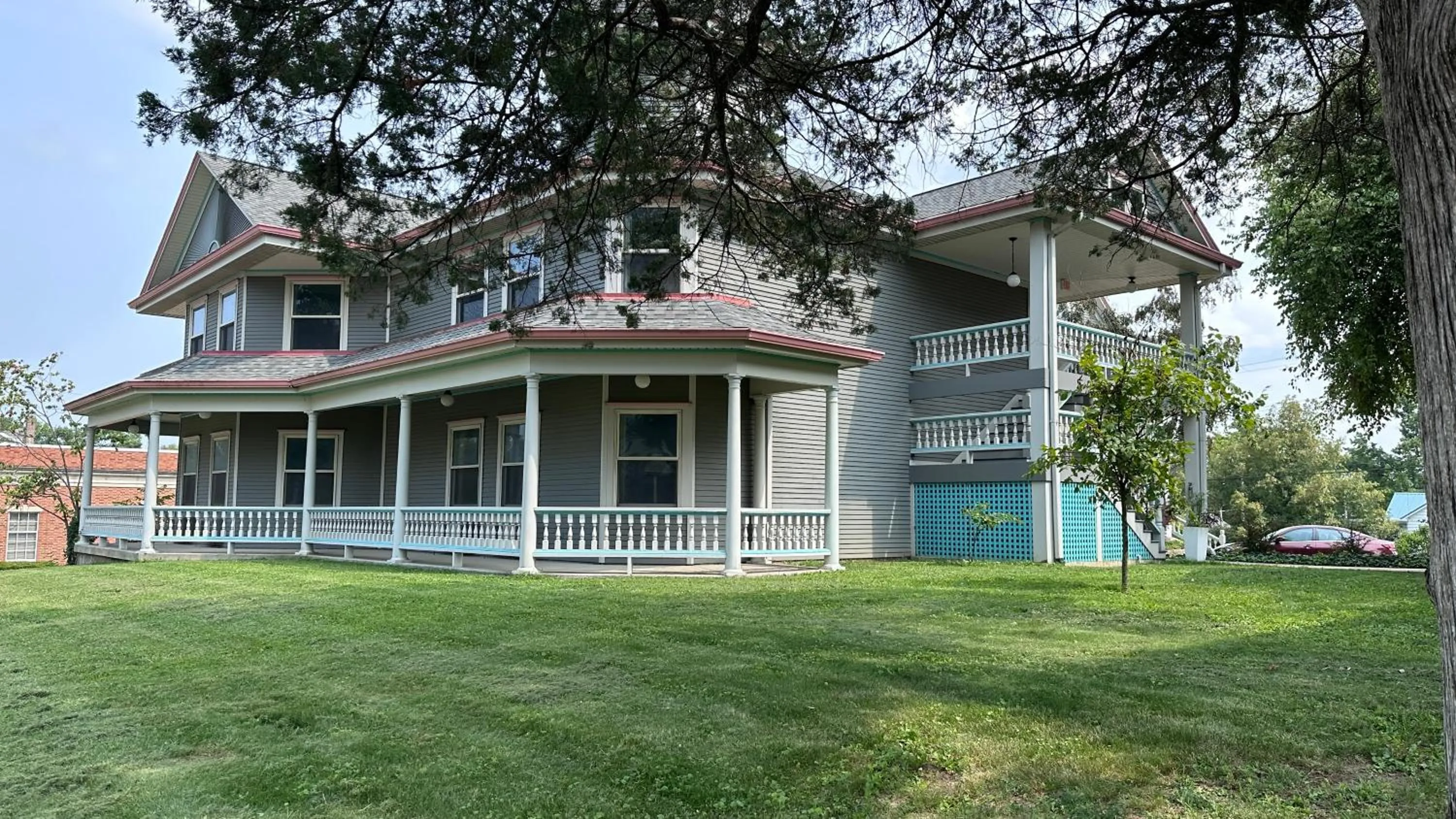 Property building in The Shelby Inn