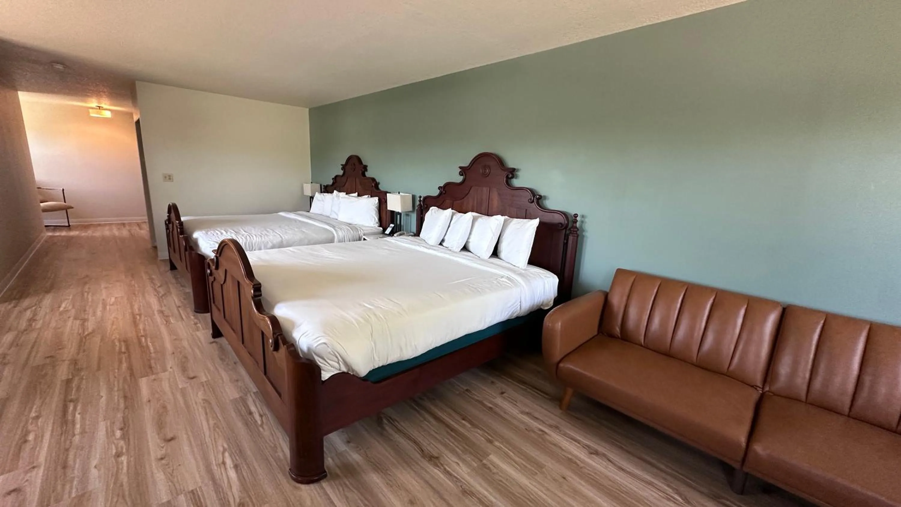 Bed in The Shelby Inn