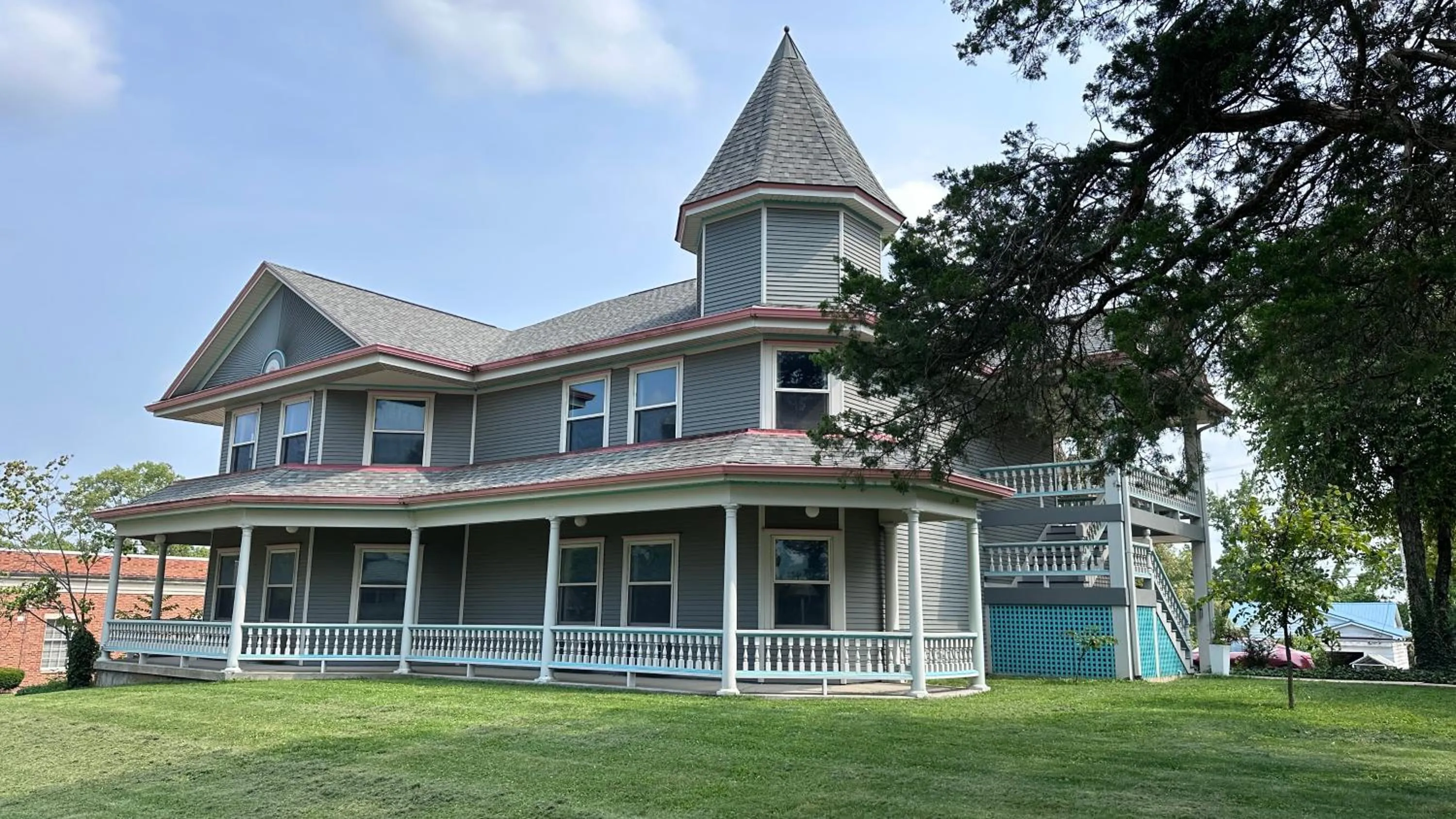 Property building in The Shelby Inn