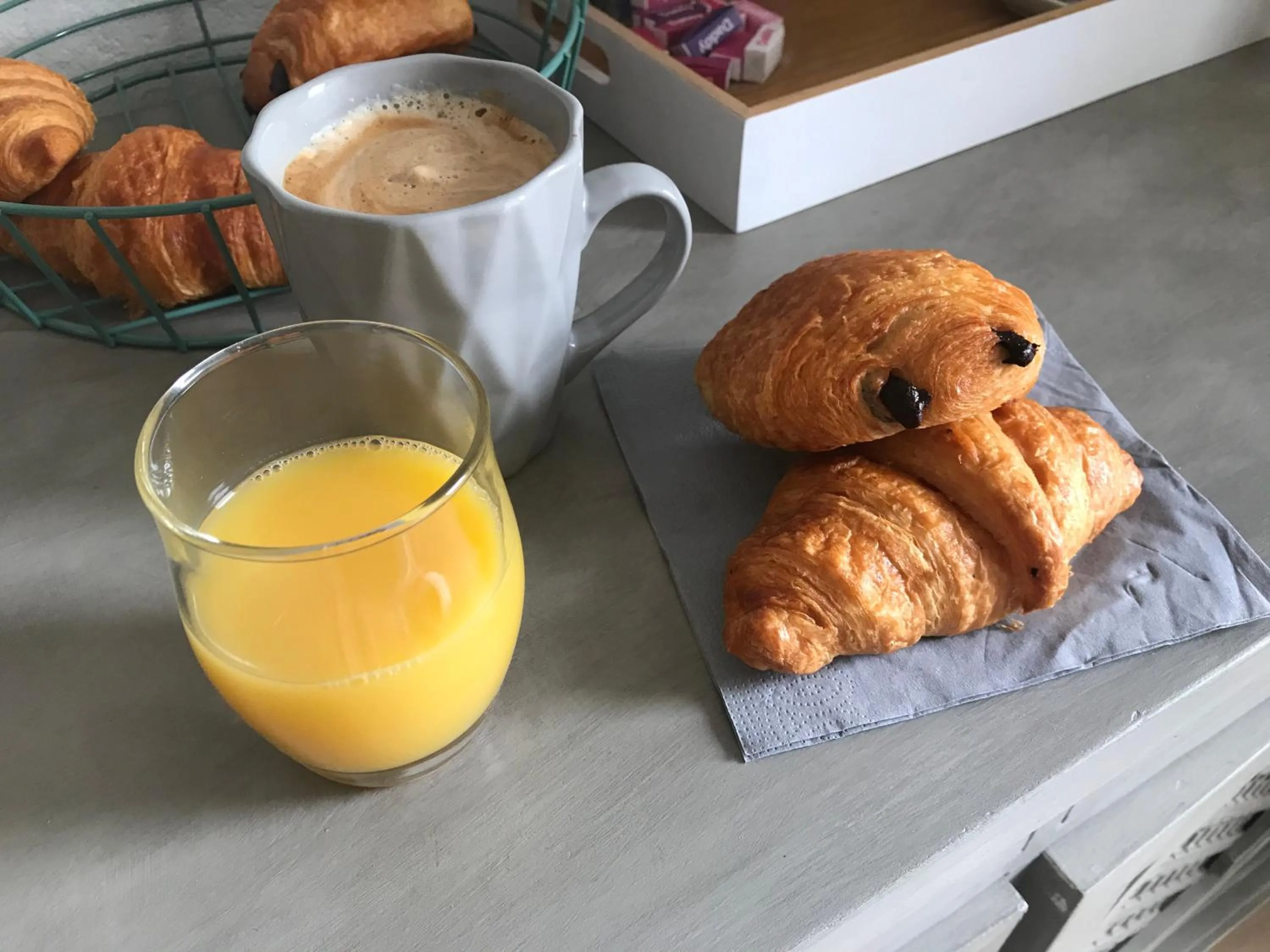 Breakfast in The Annexe Chadalais