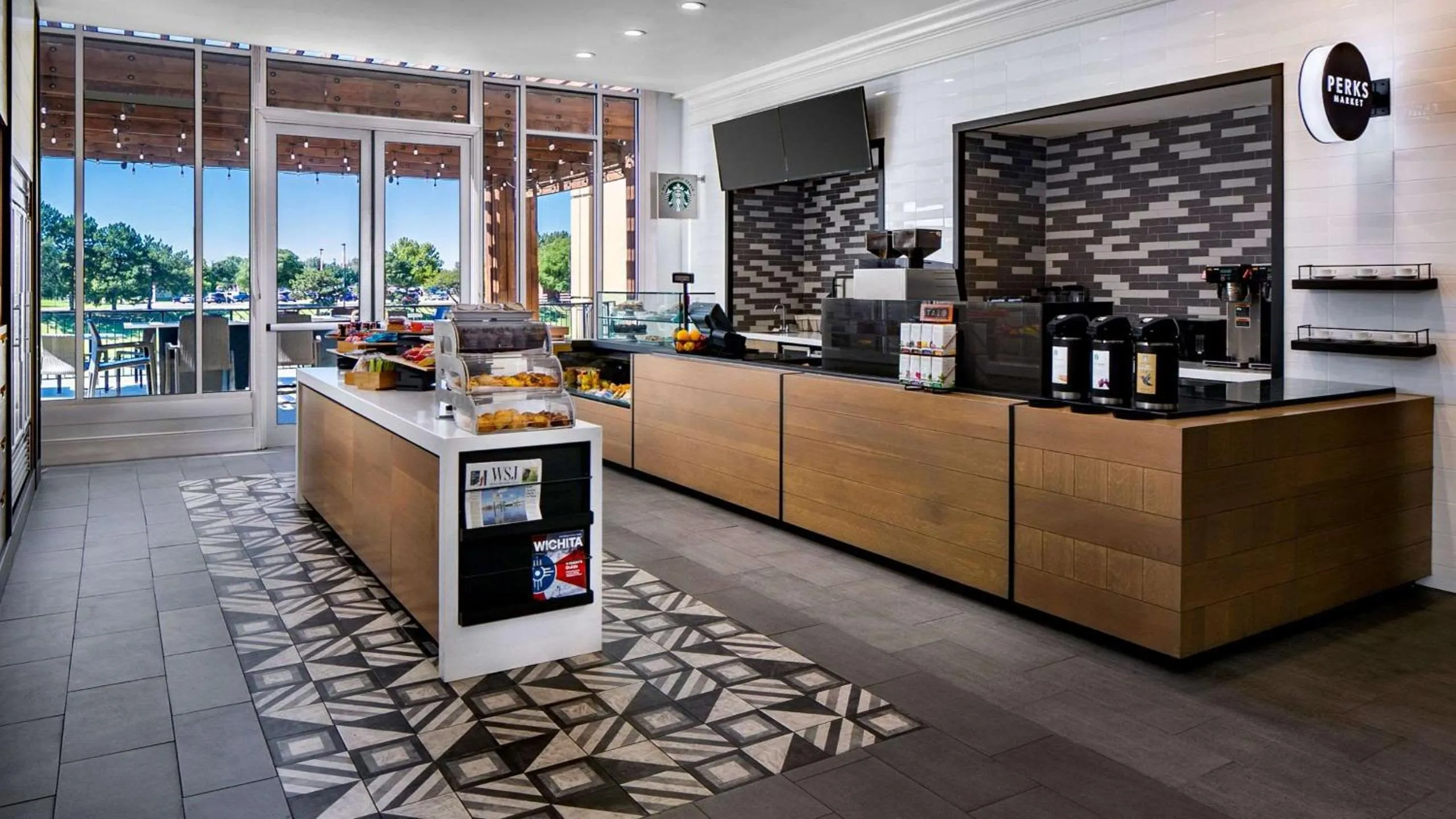 Restaurant/places to eat in Hyatt Regency Wichita