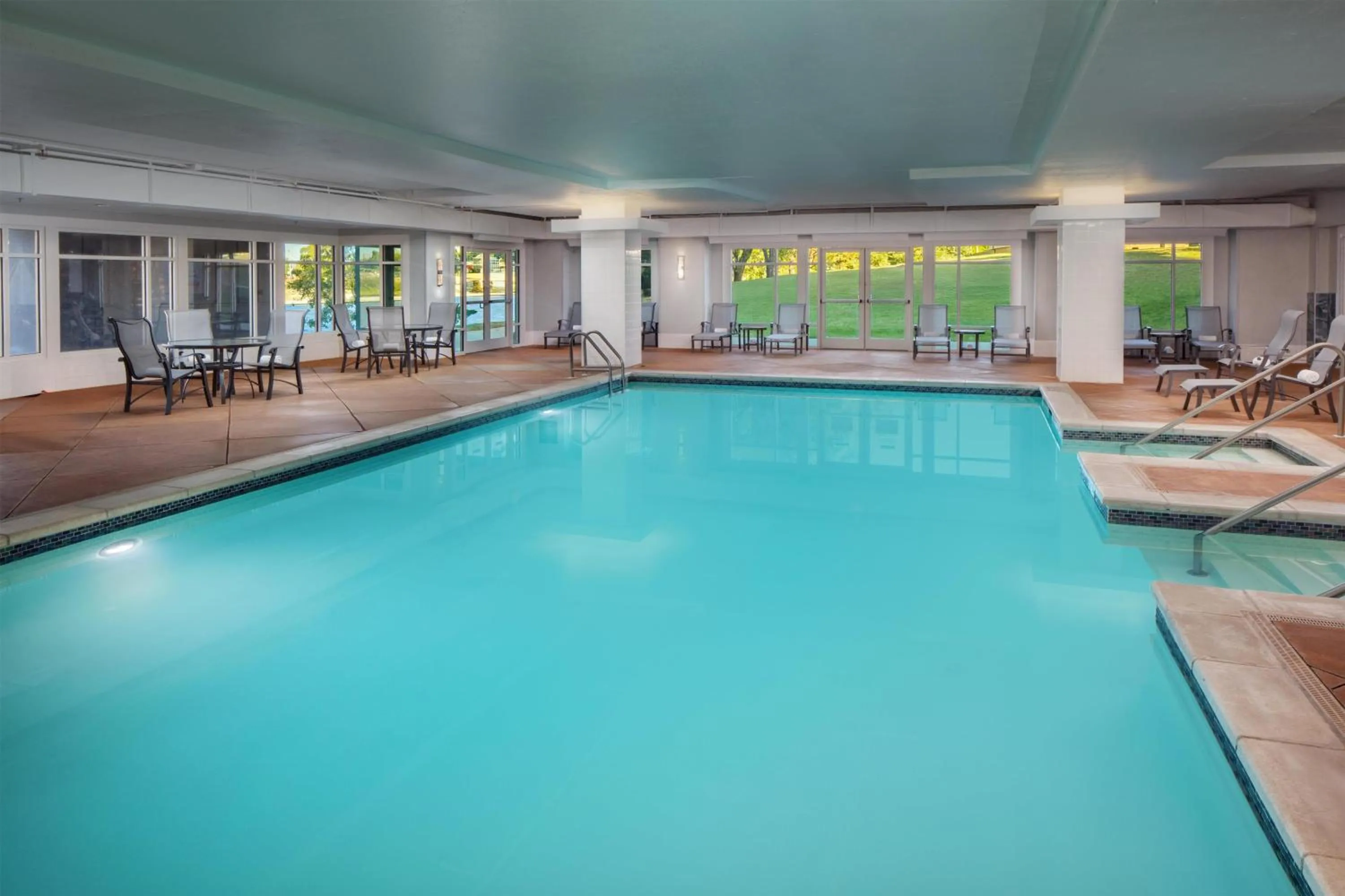 Swimming pool in Hyatt Regency Wichita