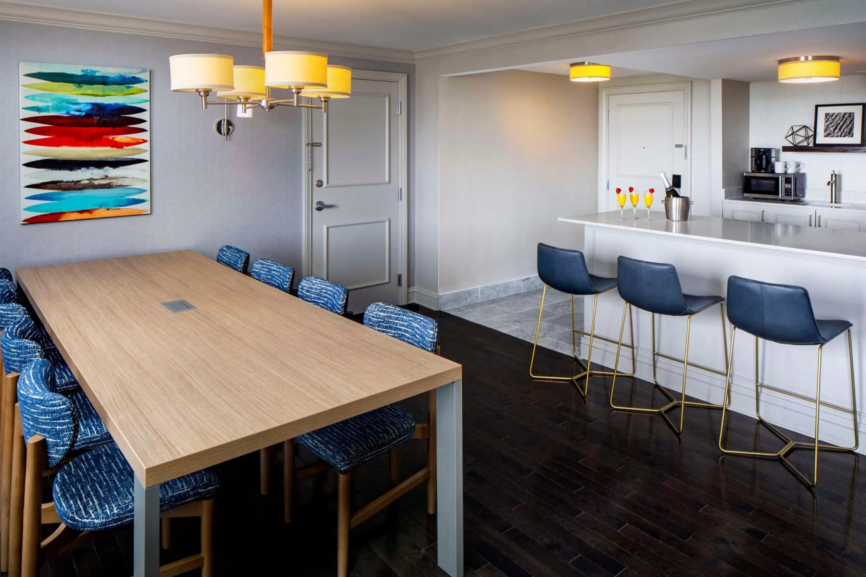 Photo of the whole room in Hyatt Regency Wichita