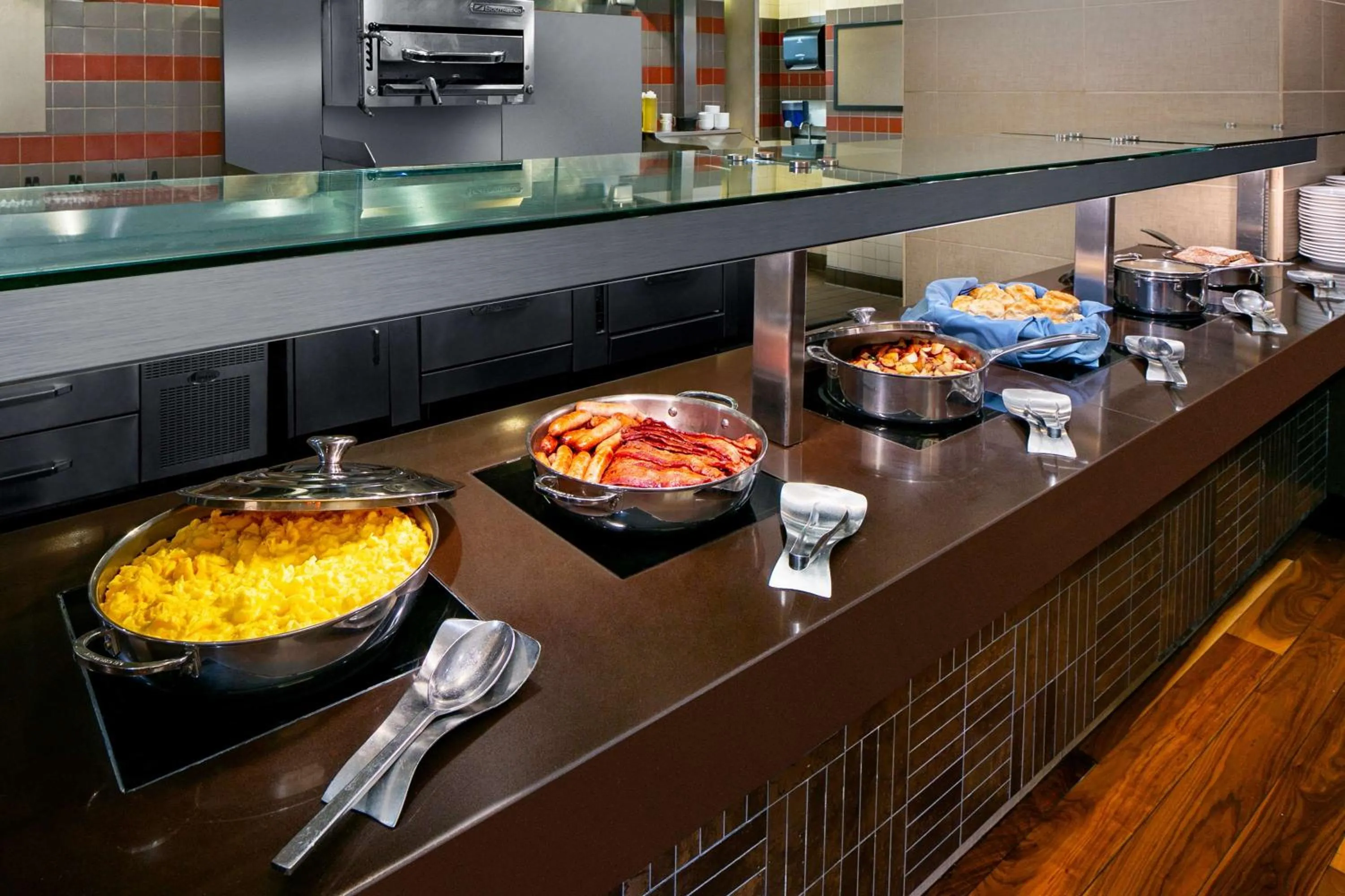 Restaurant/places to eat in Hyatt Regency Wichita