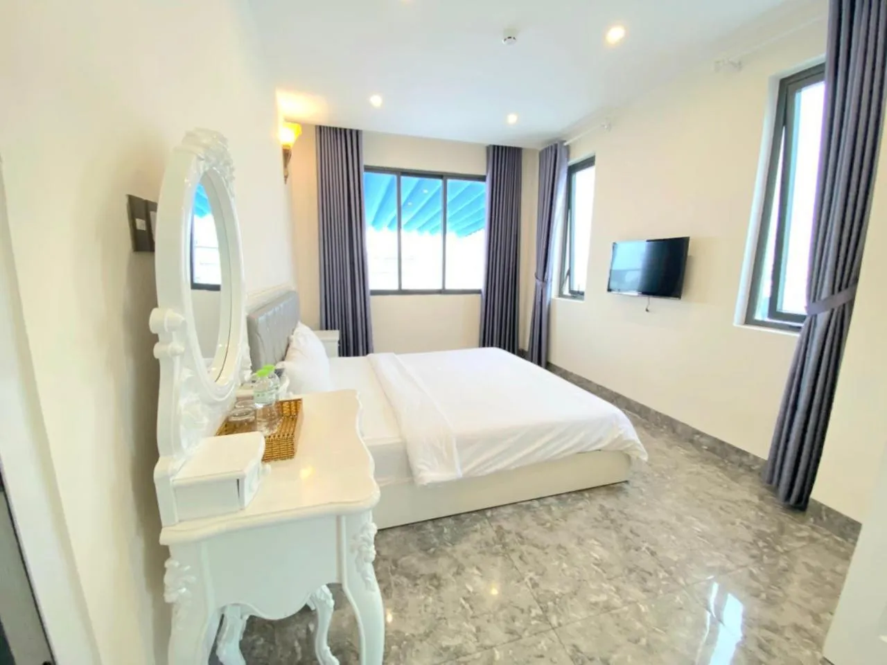 Bed in Sun Beach Hotel