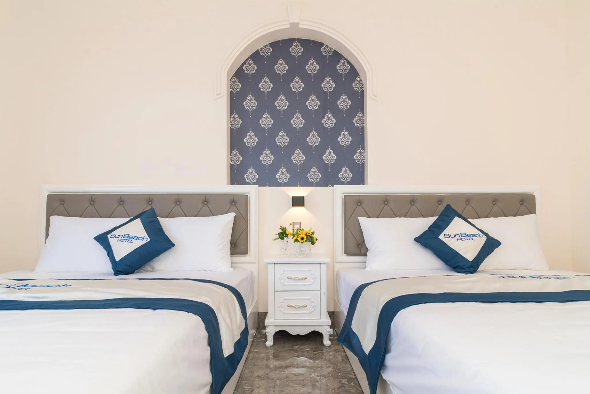 Bedroom, Bed in Sun Beach Hotel