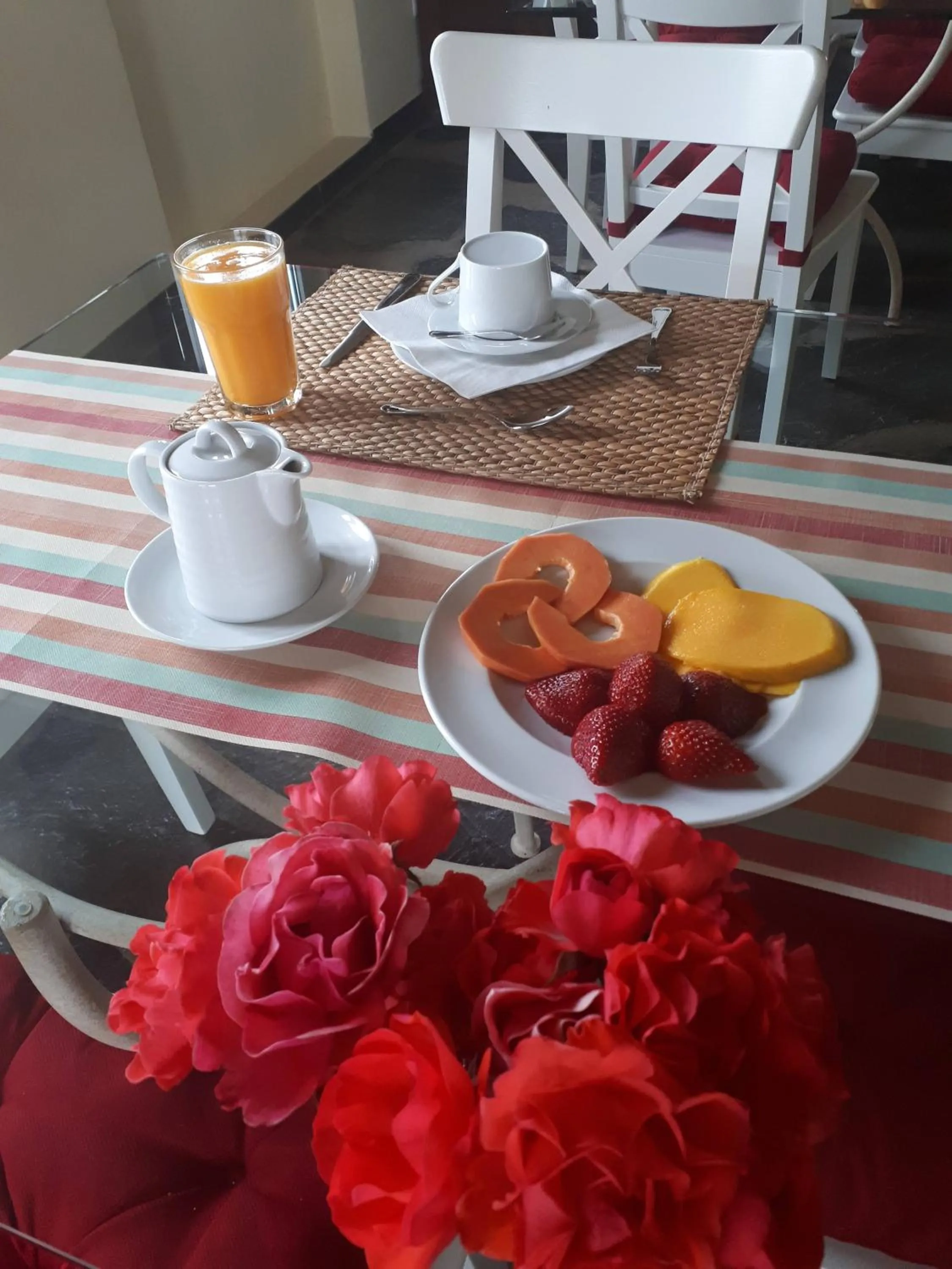Buffet breakfast in Monte da Floresta B&B