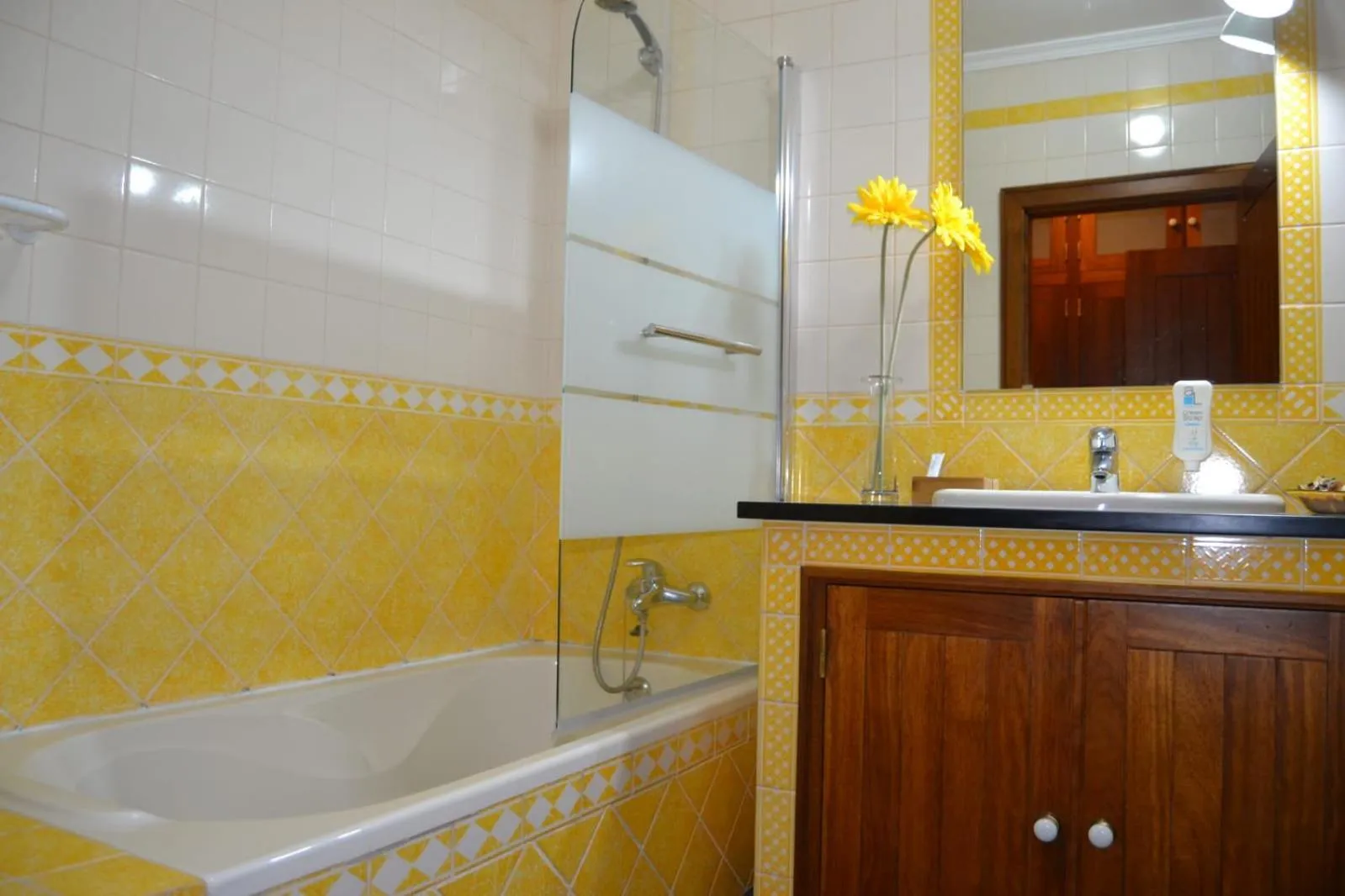 Bathroom in Monte da Floresta B&B