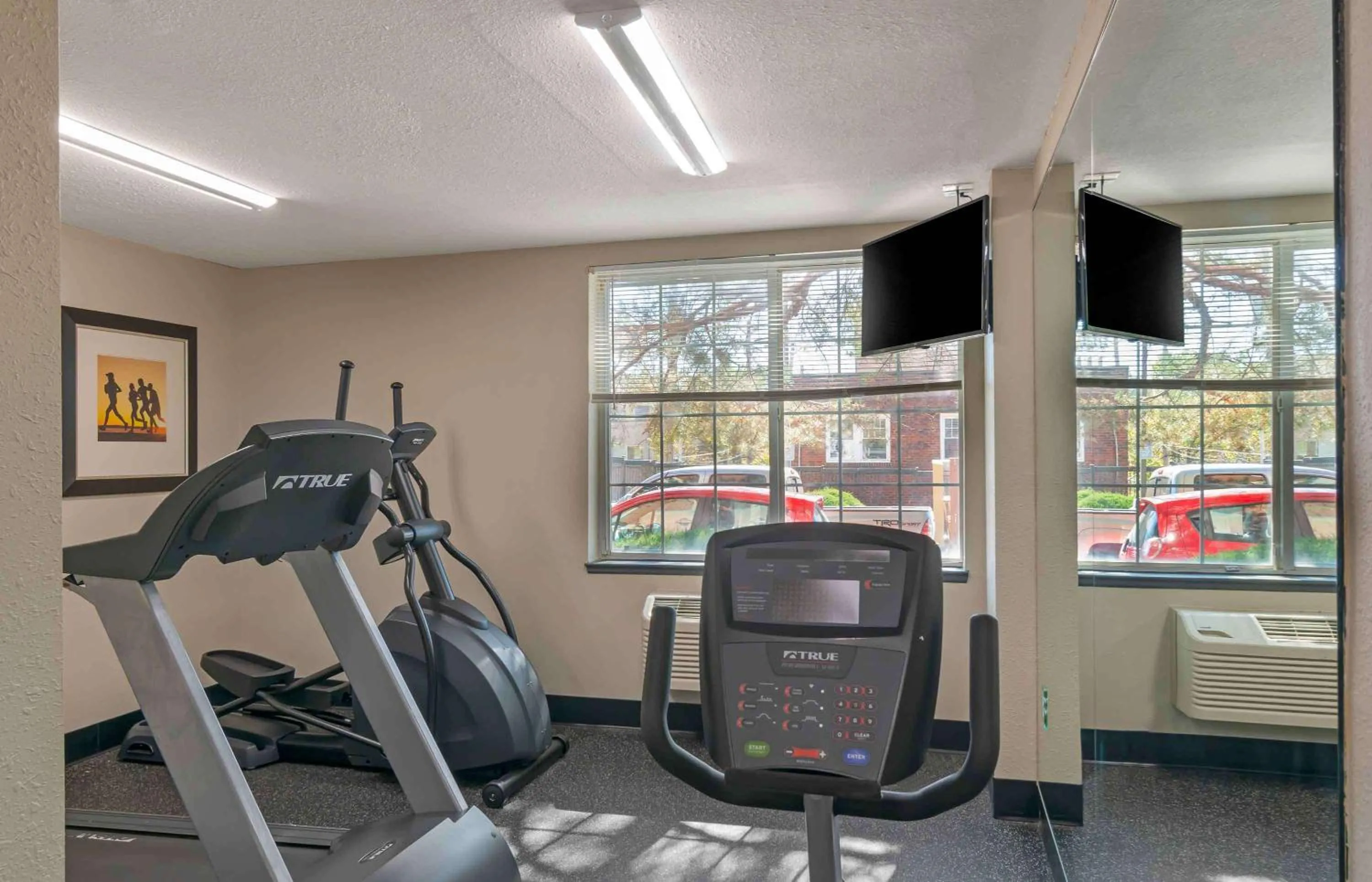 Fitness centre/facilities in Extended Stay America Suites - Kansas City - Country Club Plaza