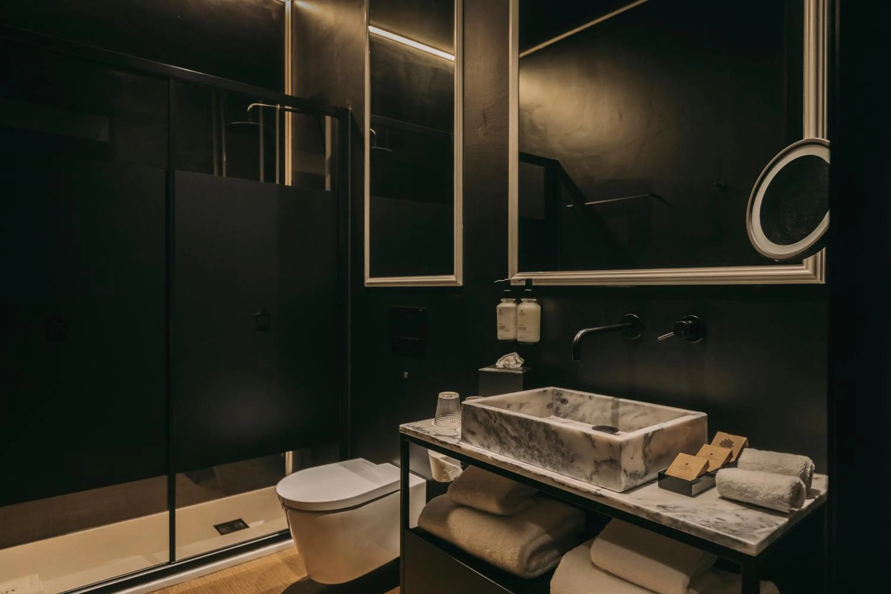 Bathroom in Torel Palace Porto