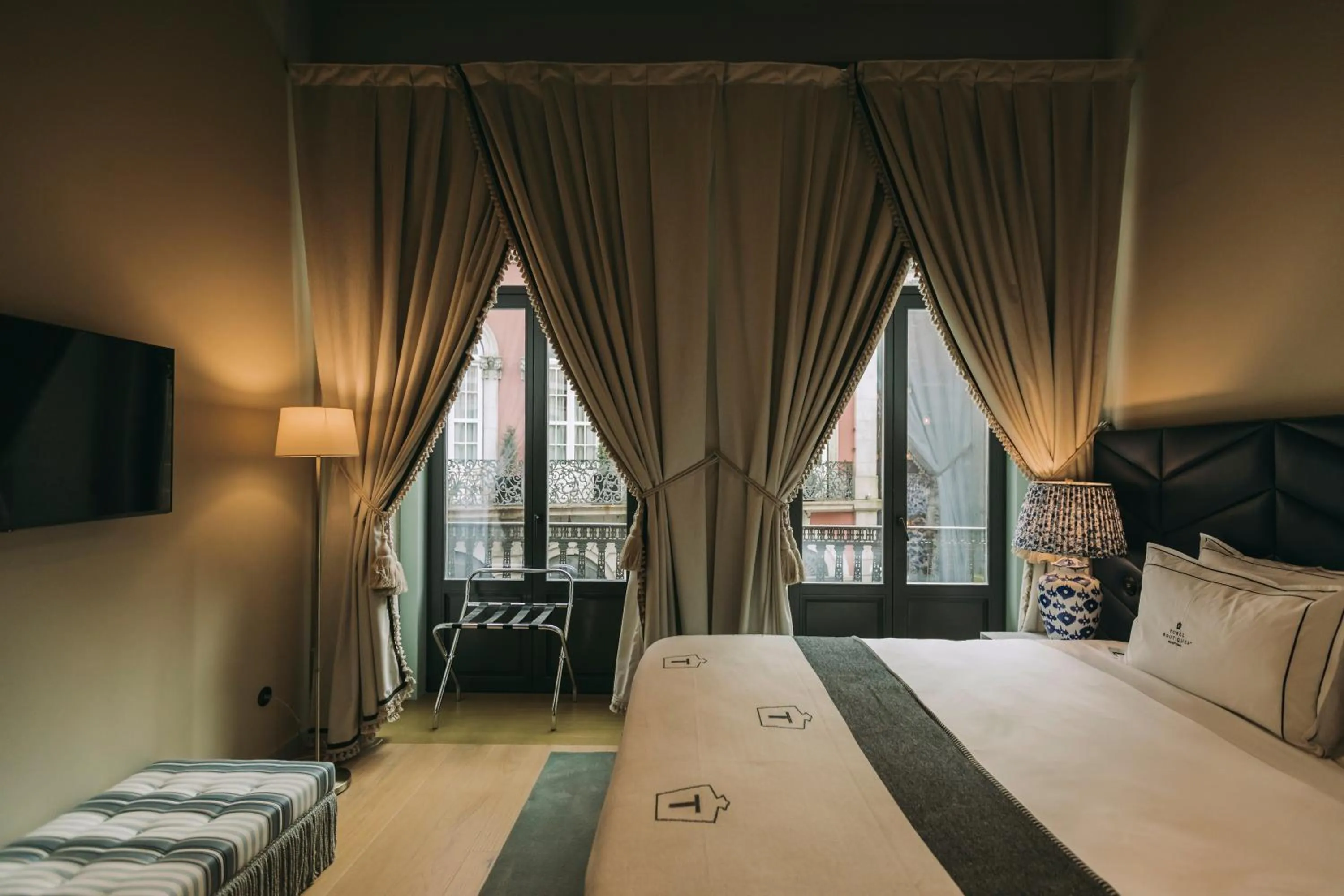 Bed in Torel Palace Porto