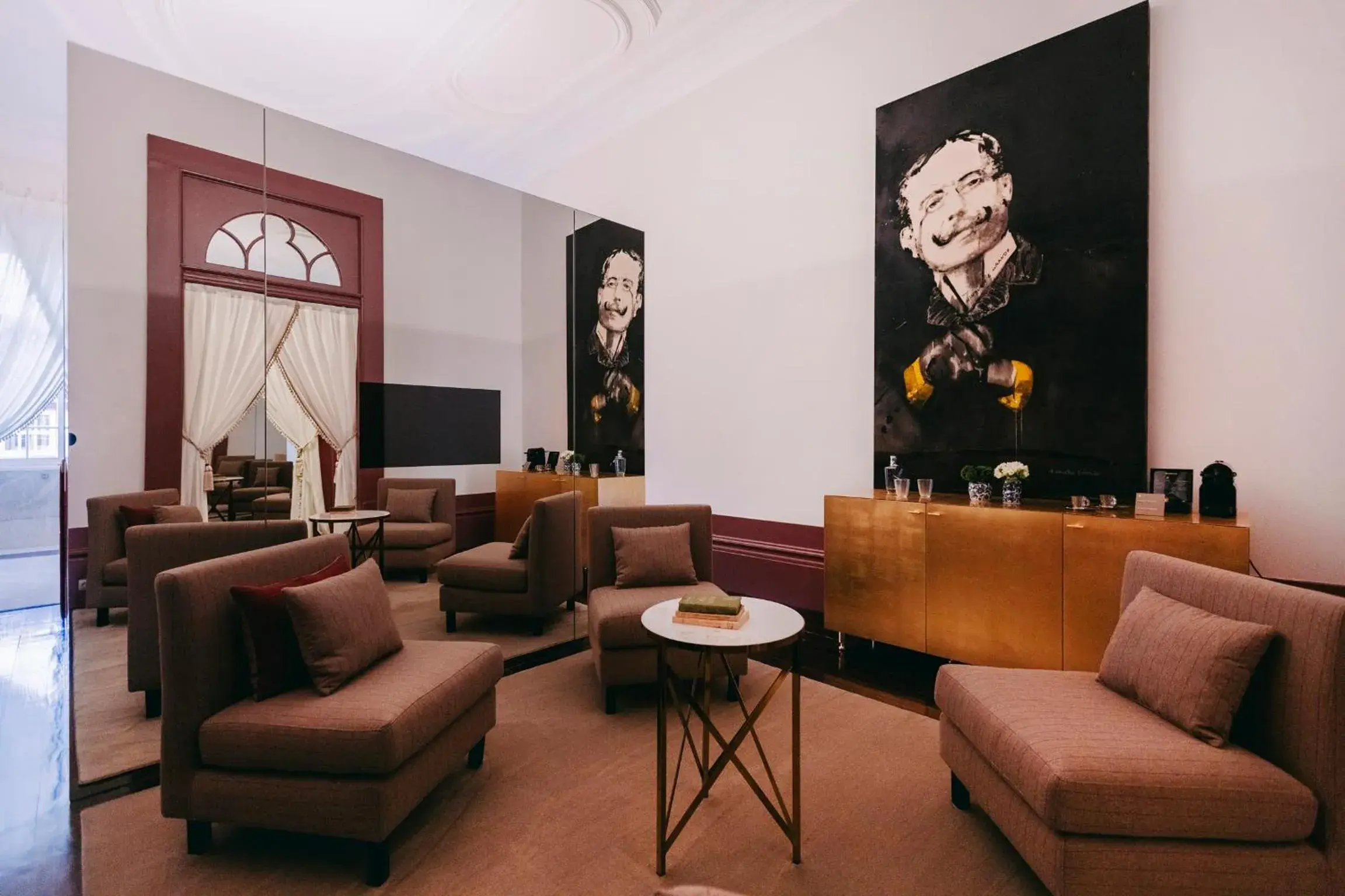 Superior Suite in Torel Palace Porto Superior Suite in Torel Palace Porto