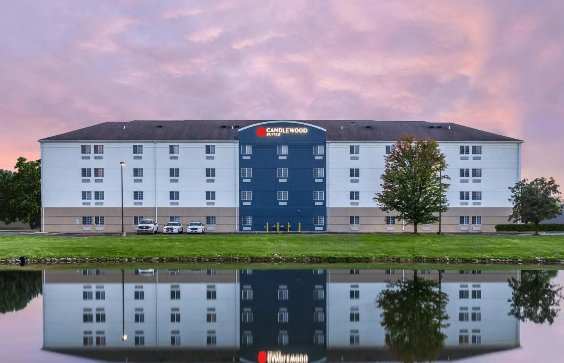 Property building in Candlewood Suites Ofallon, Il - St. Louis Area by IHG