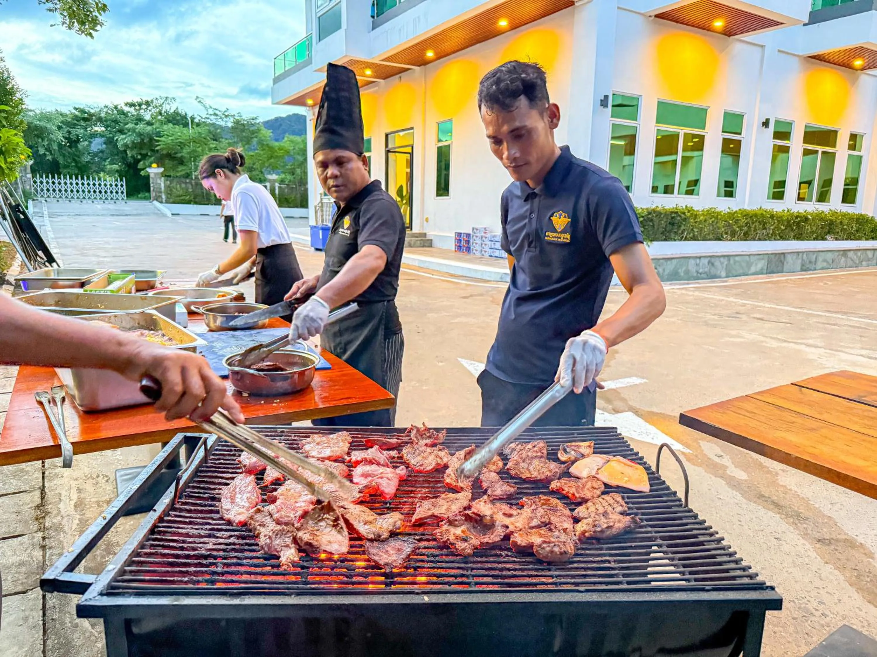 BBQ facilities in Sangkahak Mith Hotel