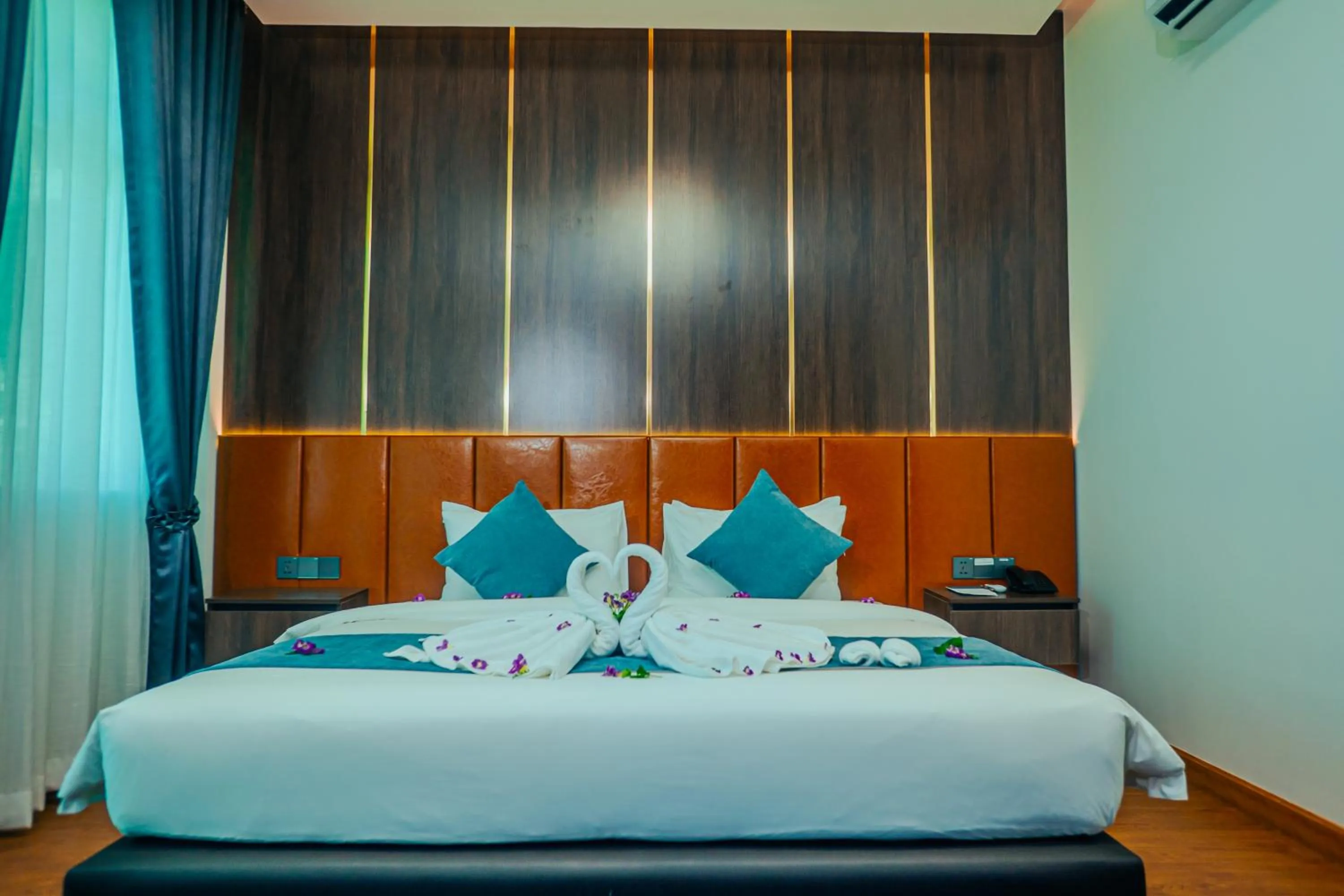 VIP, Bed in Sangkahak Mith Hotel