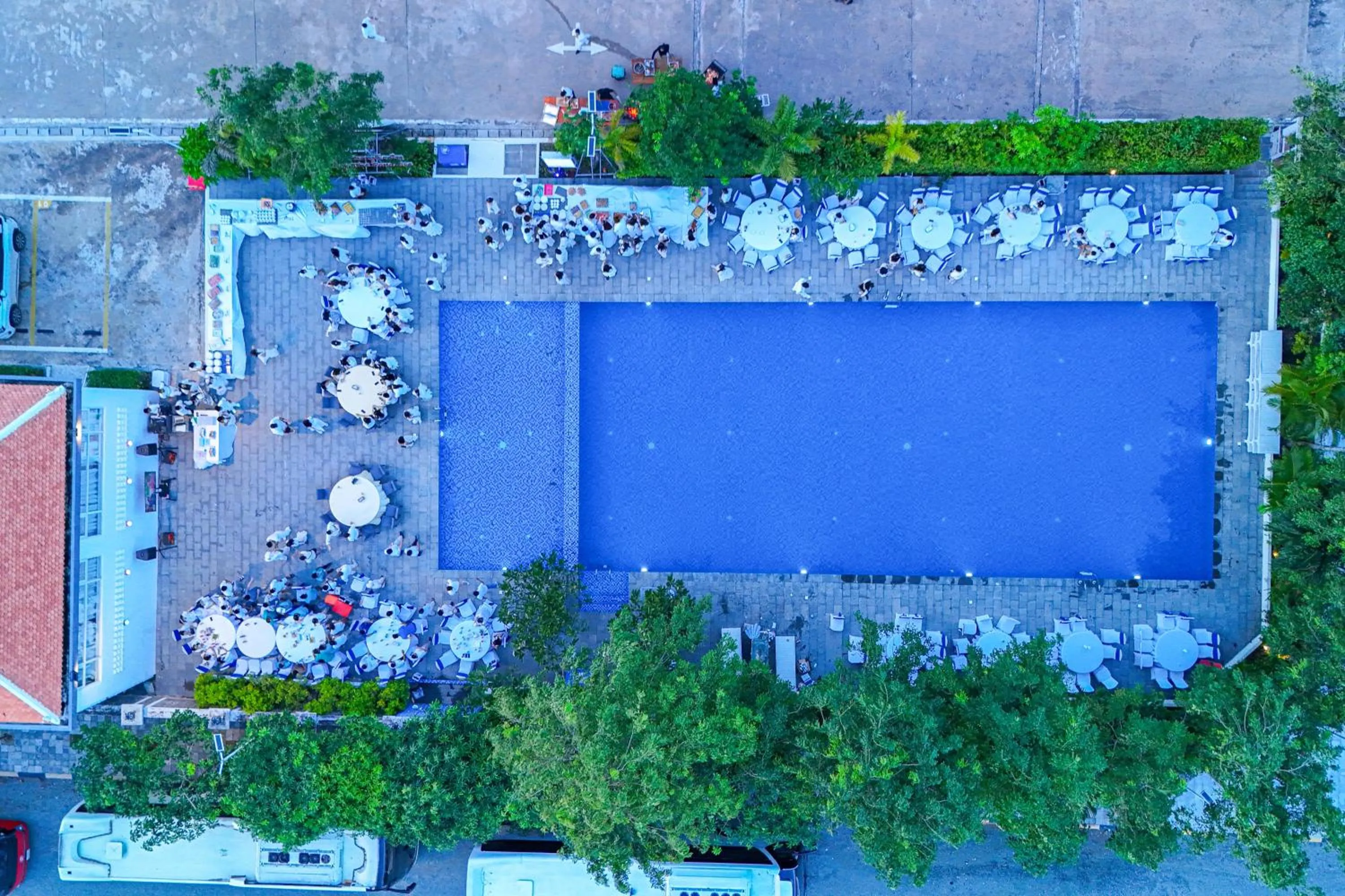 Pool view in Sangkahak Mith Hotel