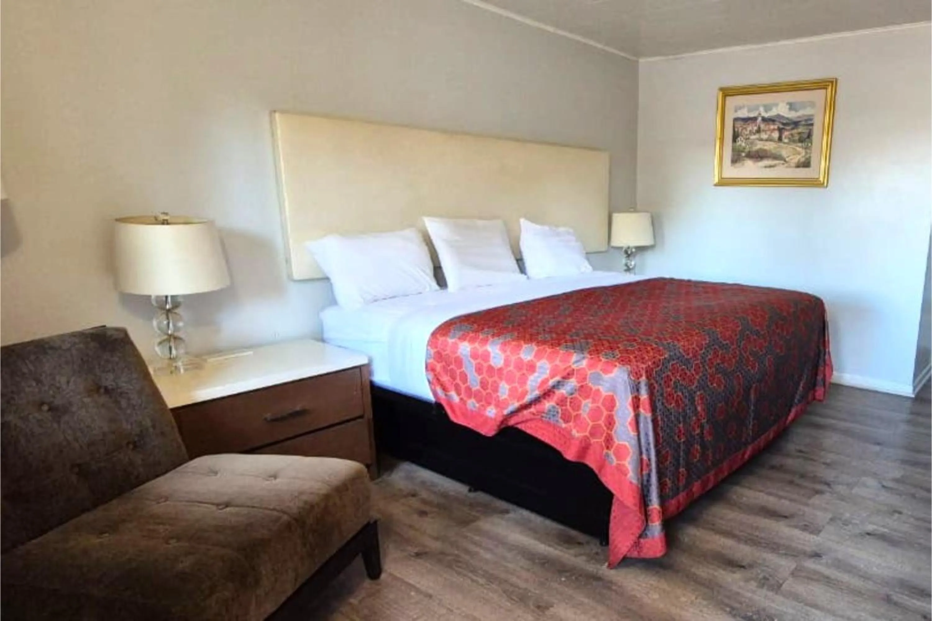 Bedroom, Bed in Capital O Elite Inn & Suites South Holland I 94