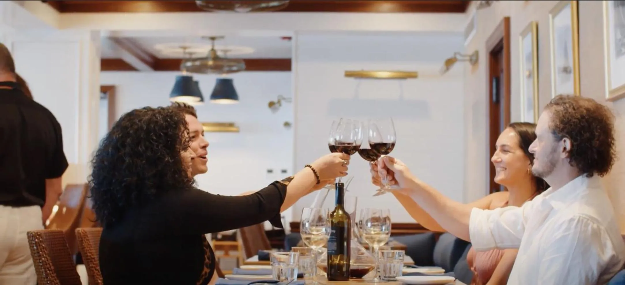 Restaurant/places to eat in Grassy Flats Resort & Beach Club