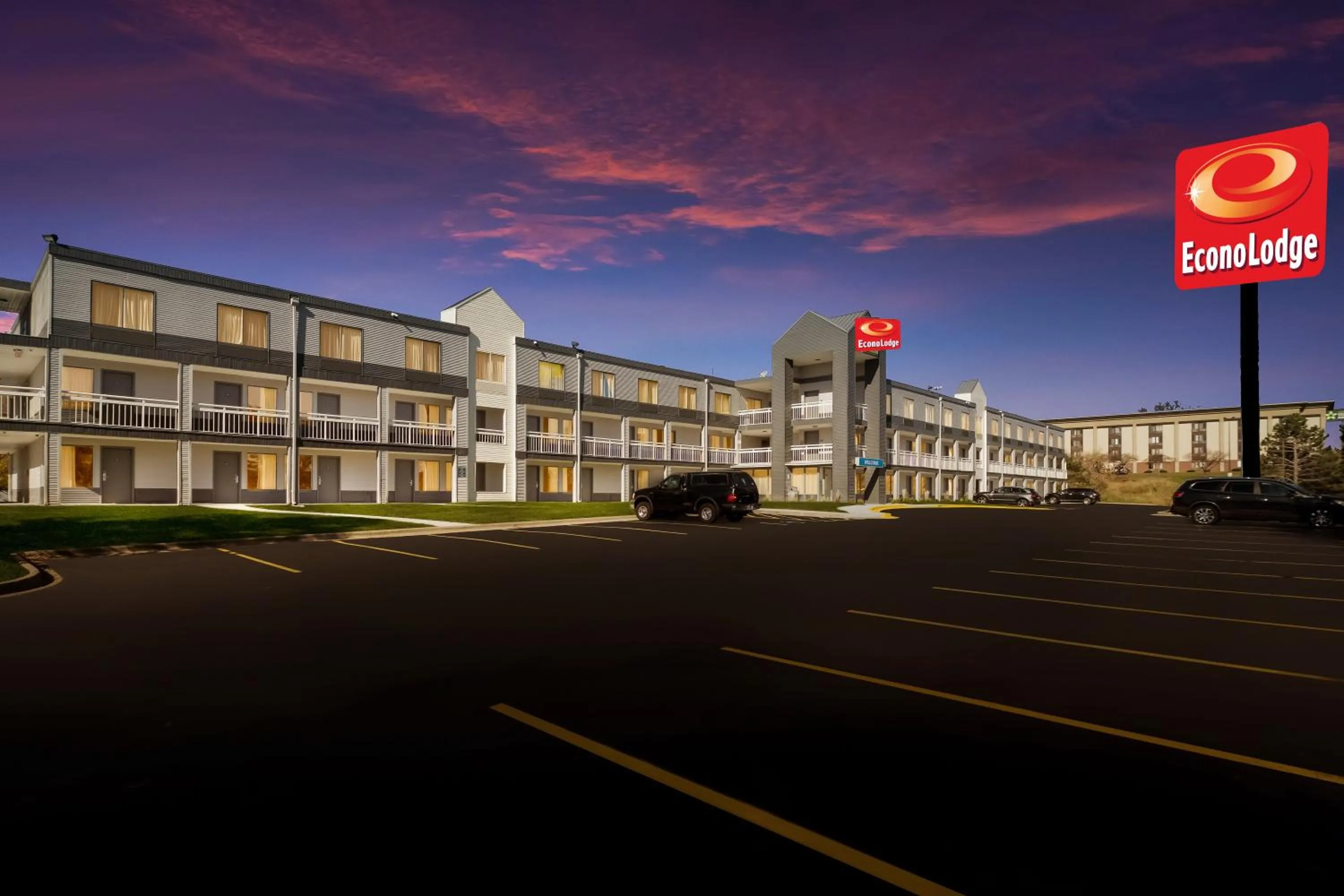 Property building in Econo Lodge Rockford Casino Area