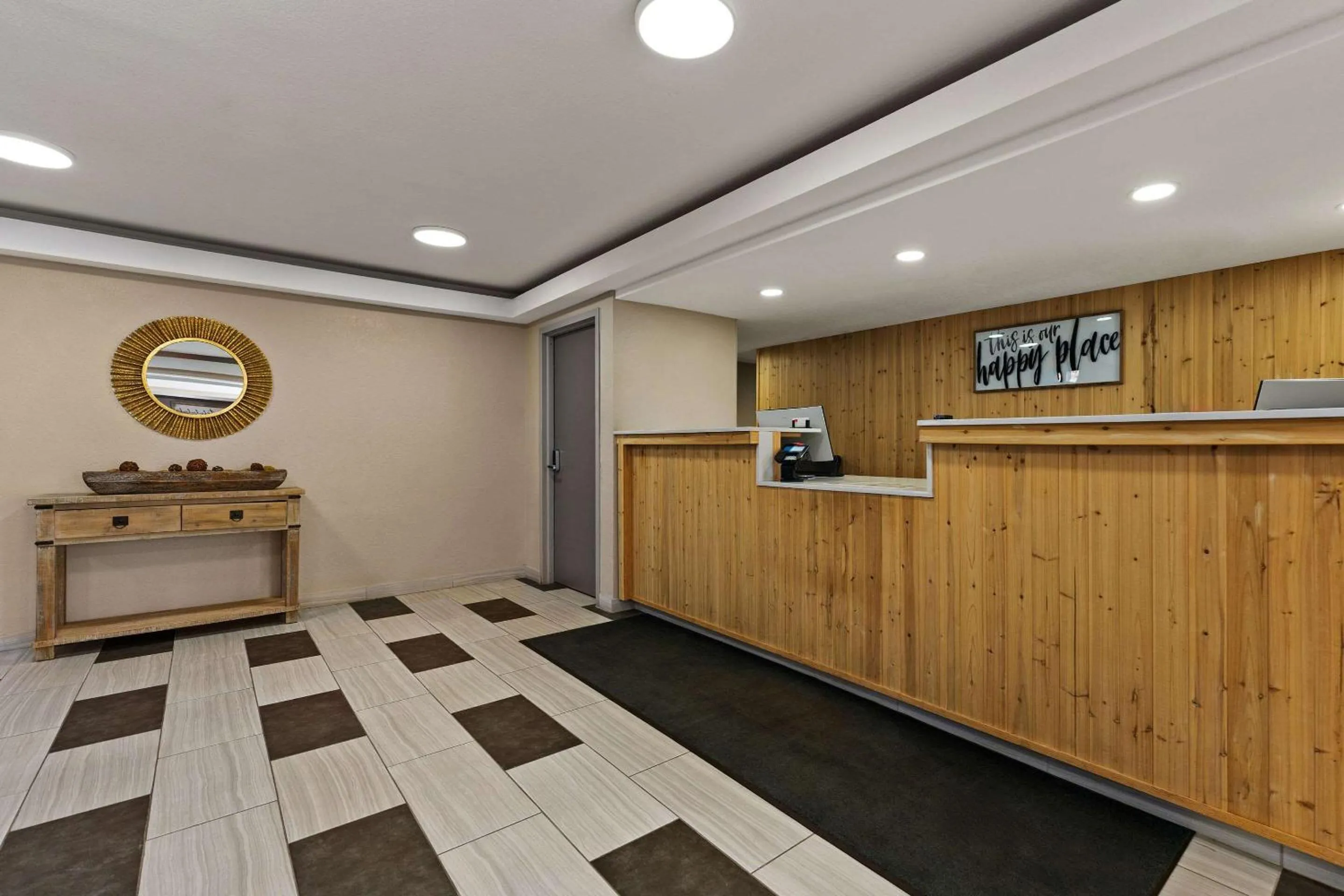 Lobby or reception in Econo Lodge Rockford Casino Area