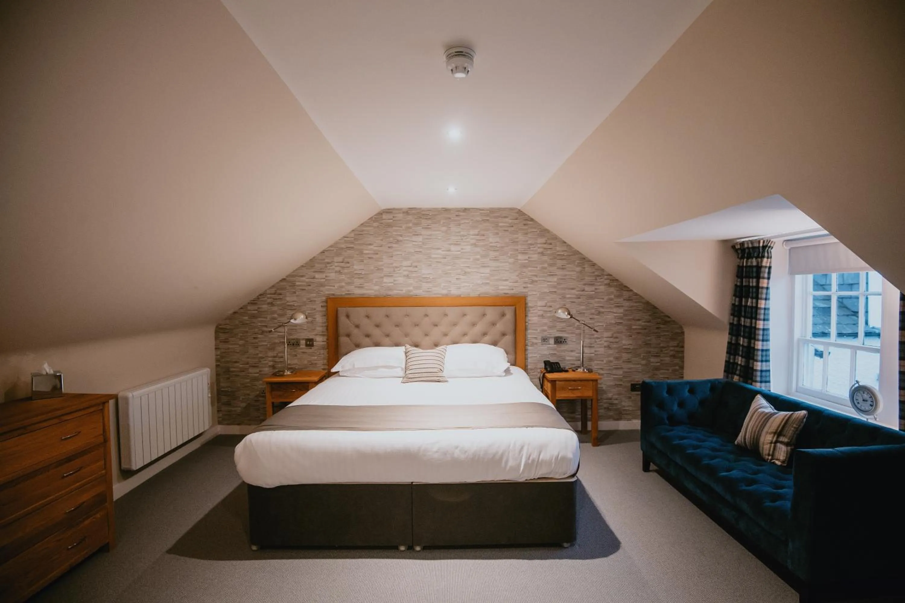 Bed in The Seafield Arms-Cullen