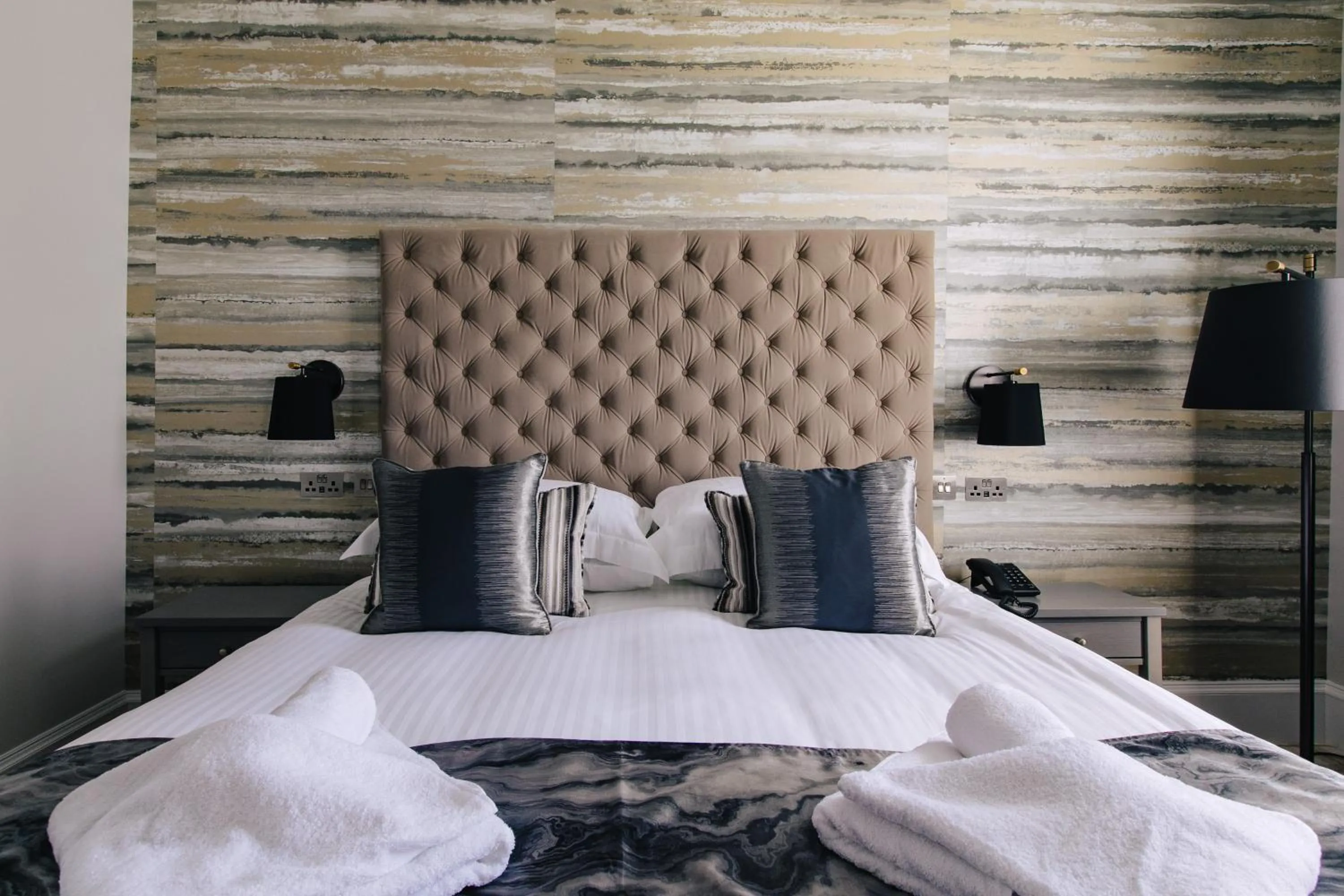 Bed in The Seafield Arms-Cullen