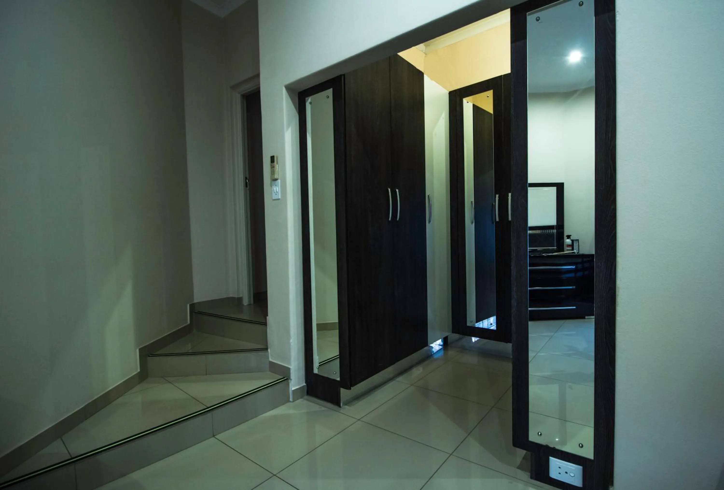 wardrobe in Charlie's Spot - Norwood