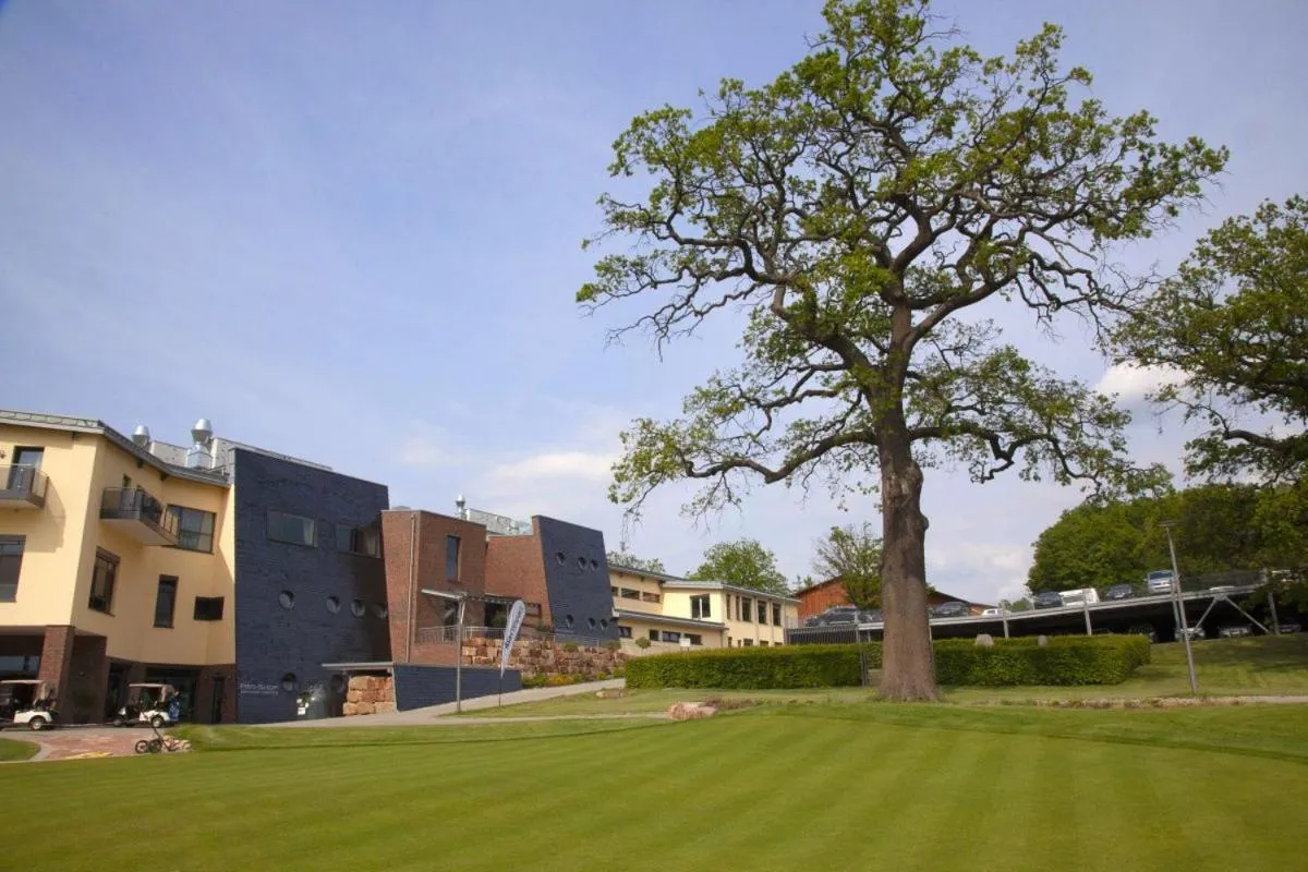 Property building in Hotel & Golfrestaurant Gut Wissmannshof