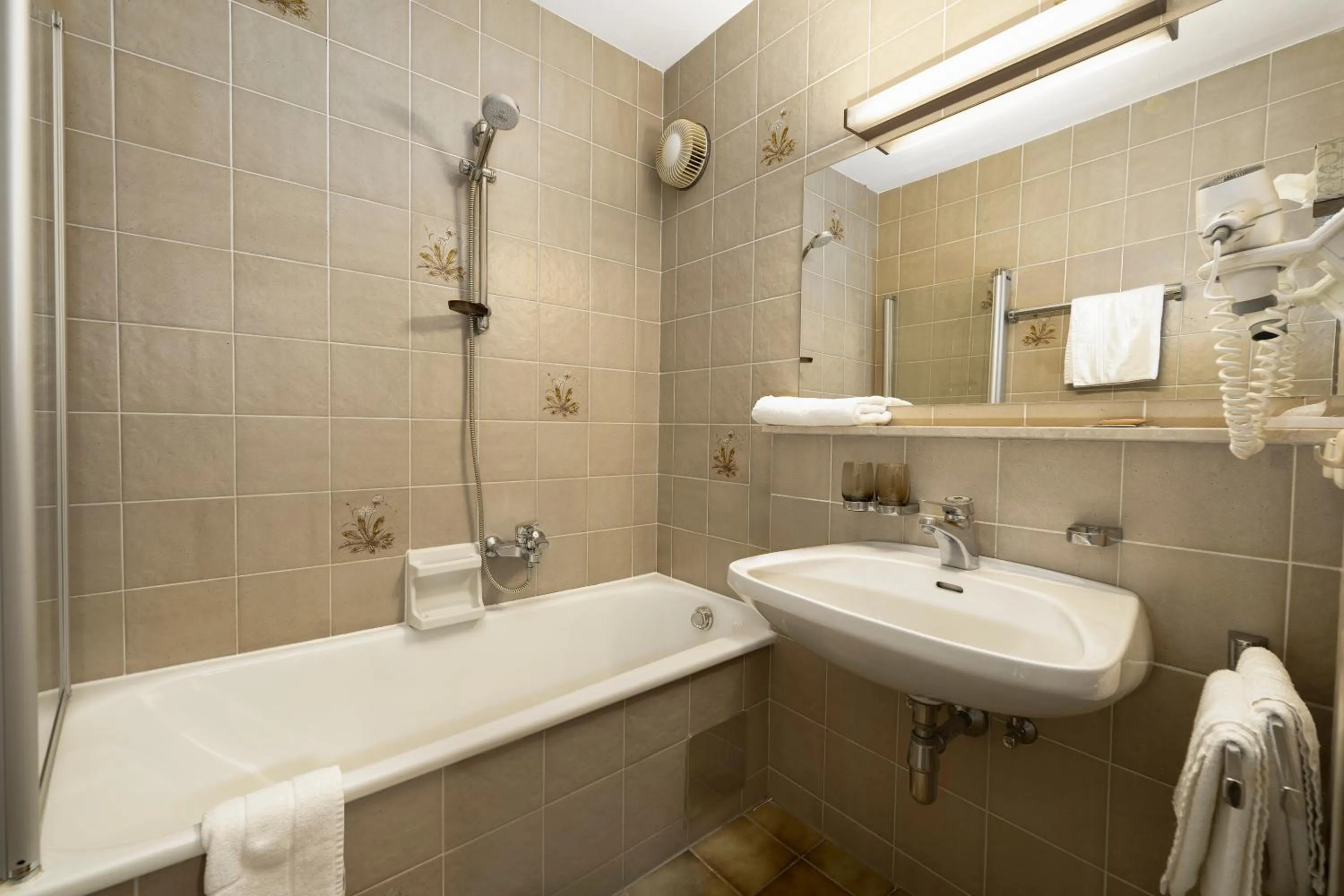 Bathroom in Finkensteiner Hof