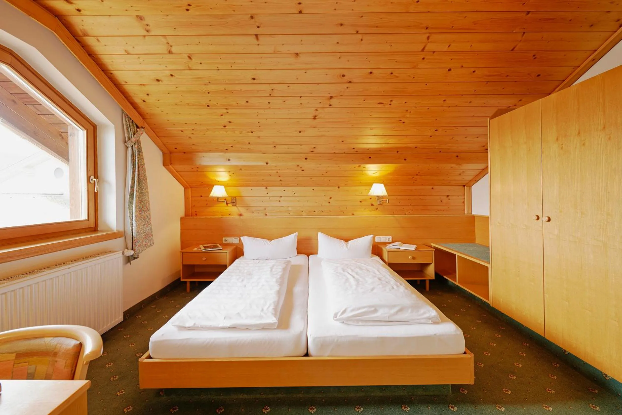 Bedroom, Bed in Finkensteiner Hof